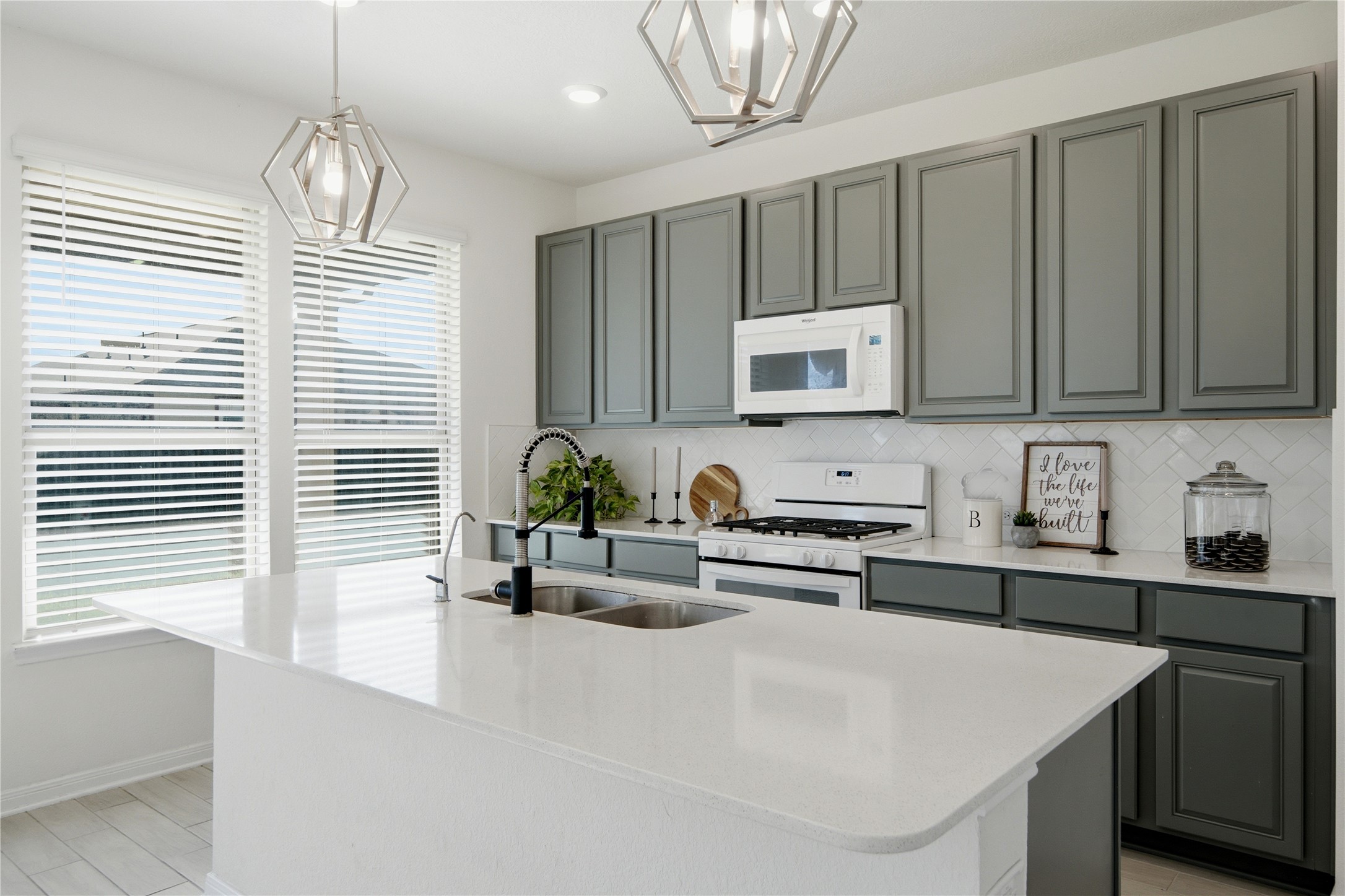 10318 Mount Winchell Drive, Iowa Colony, TX 77583