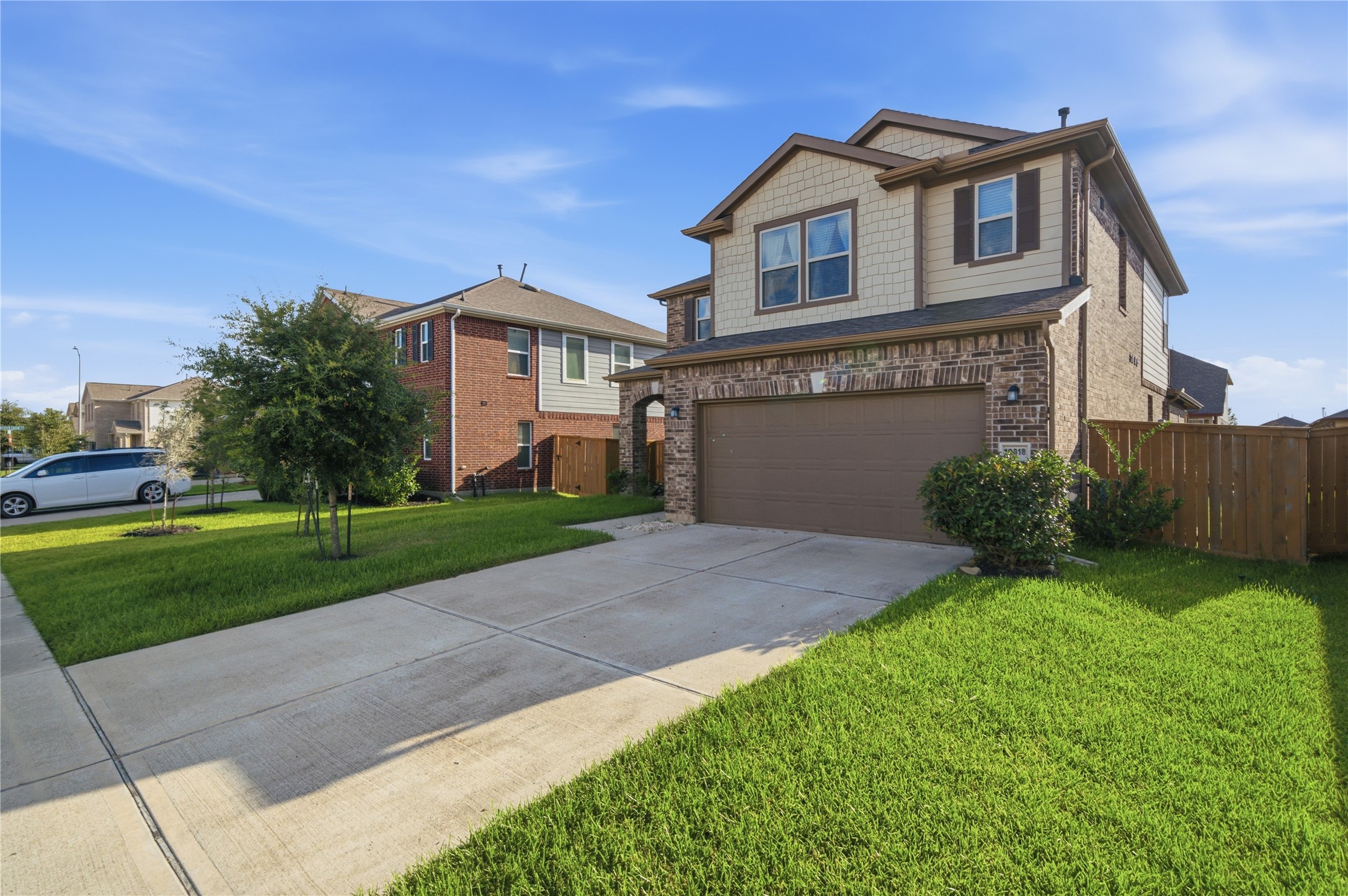 10318 Mount Winchell Drive, Iowa Colony, TX 77583