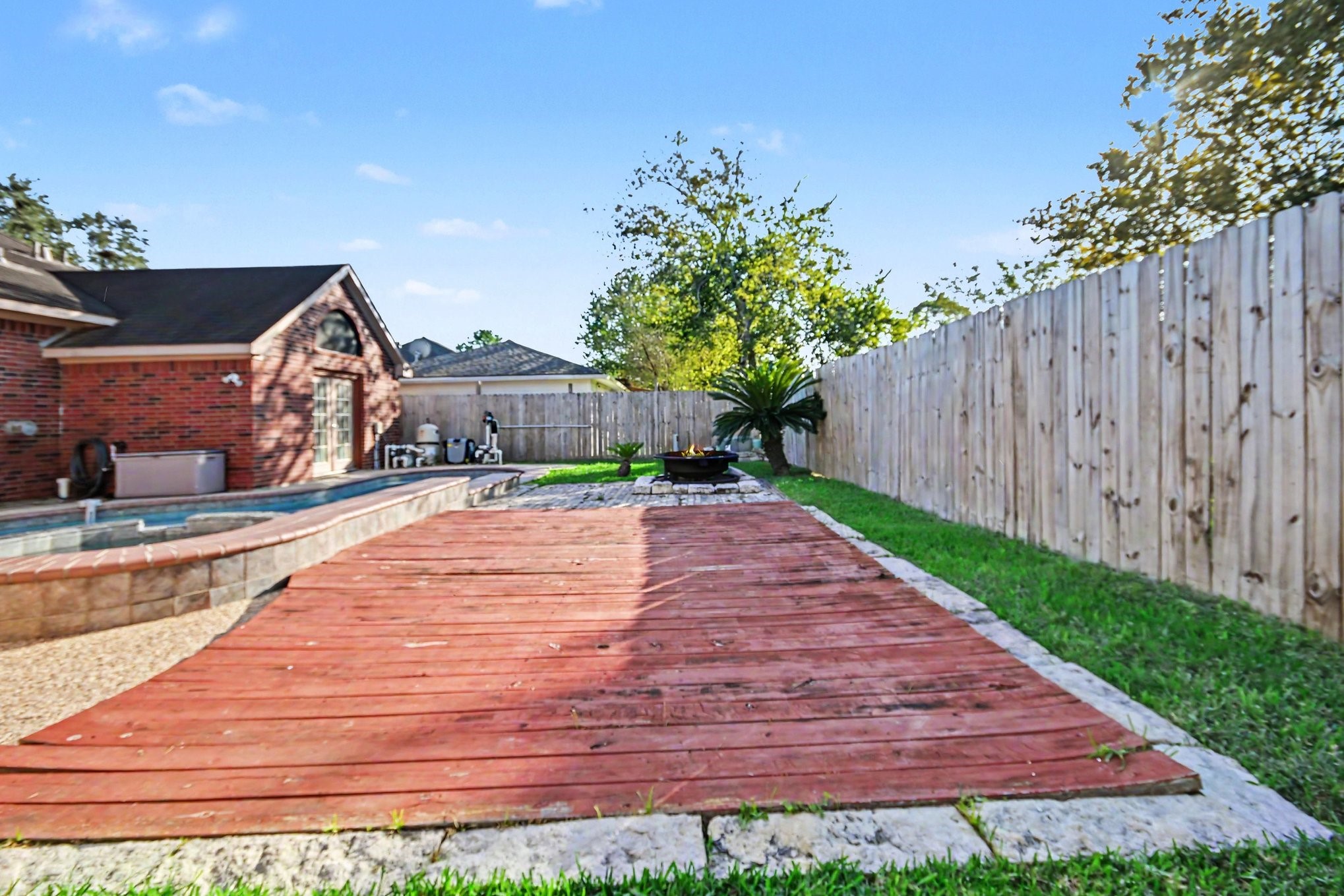 2604 Briarglen Drive, Pearland, TX 77581