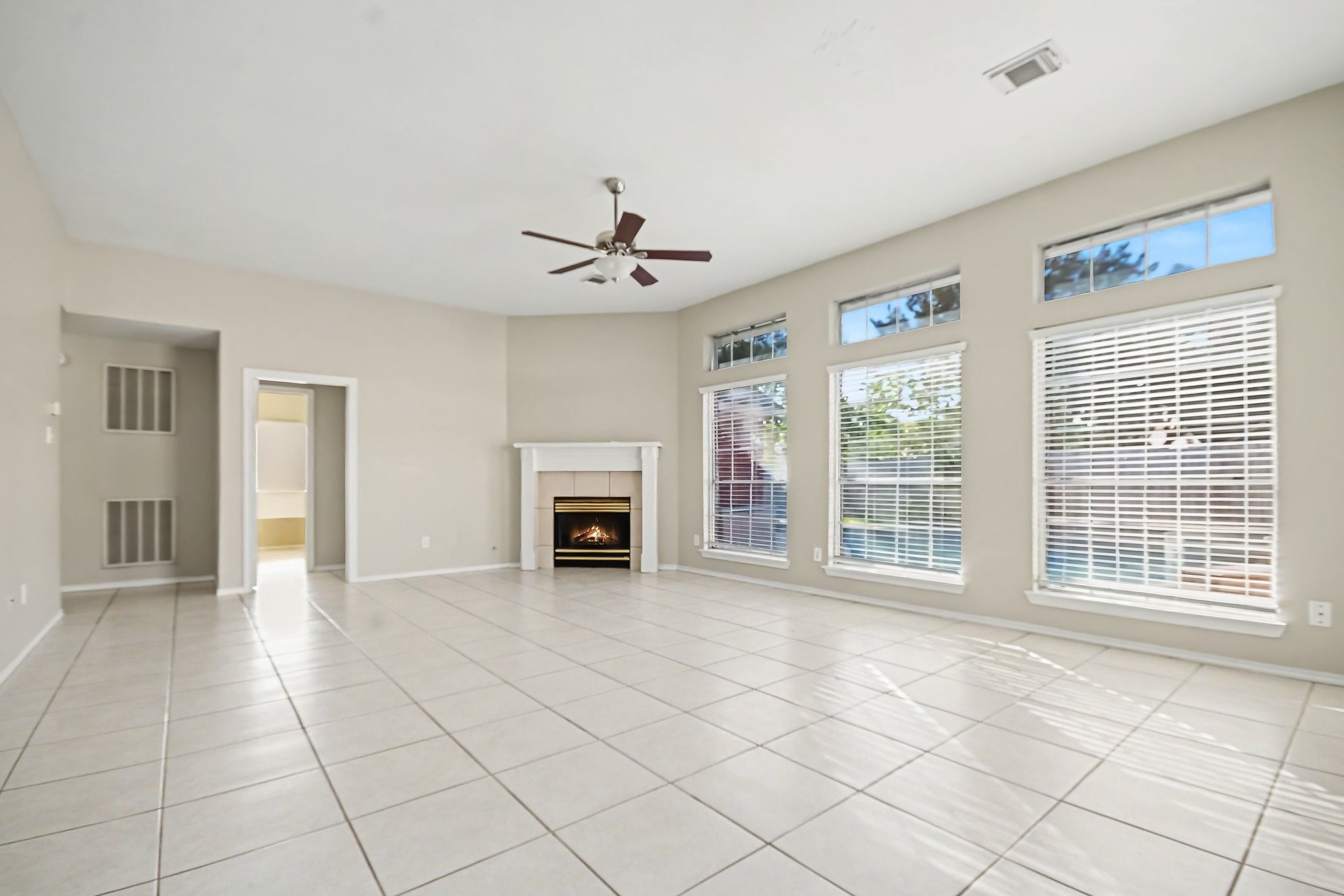 2604 Briarglen Drive, Pearland, TX 77581 2604 Briarglen Drive, Pearland, TX 77581