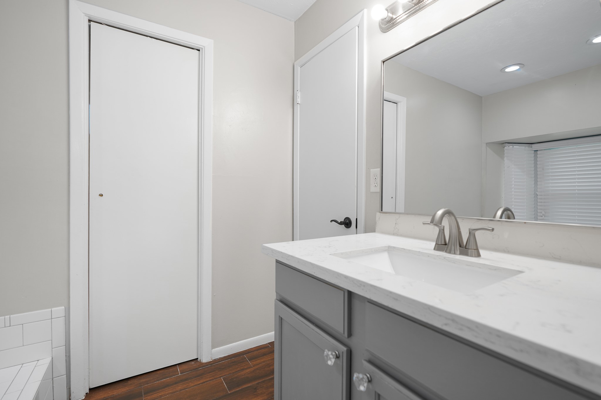 Another view of the primary bath.