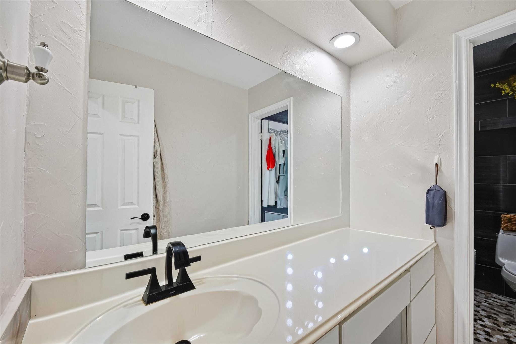104 Burgundy Lane, League City, TX 77573