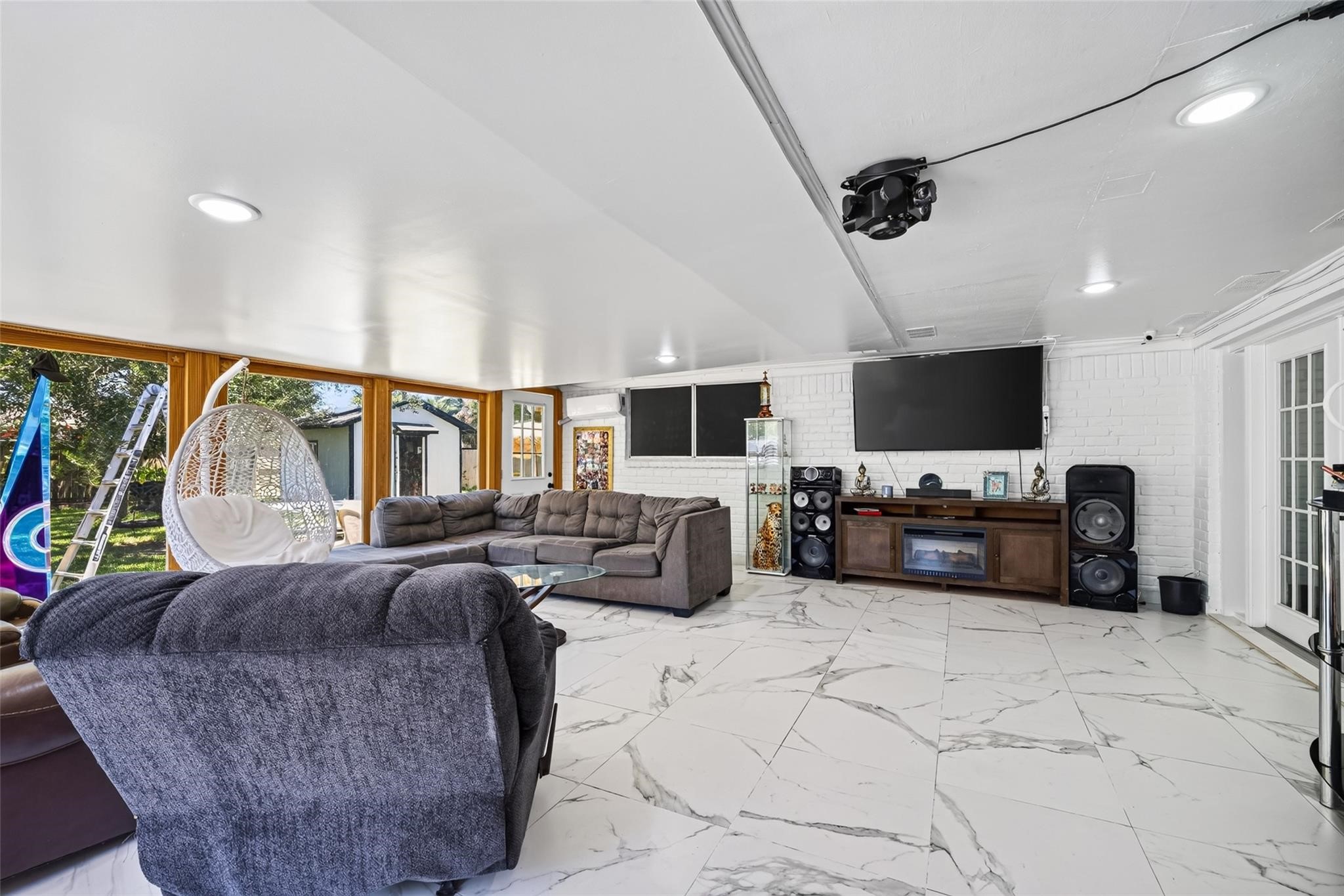 104 Burgundy Lane, League City, TX 77573