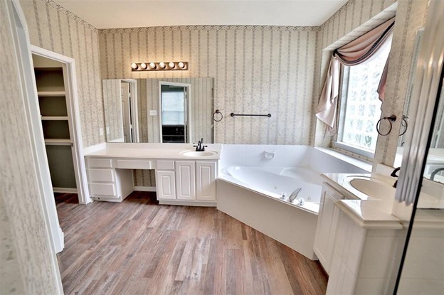 1939 Misty Falls LN, Richmond, TX 77406