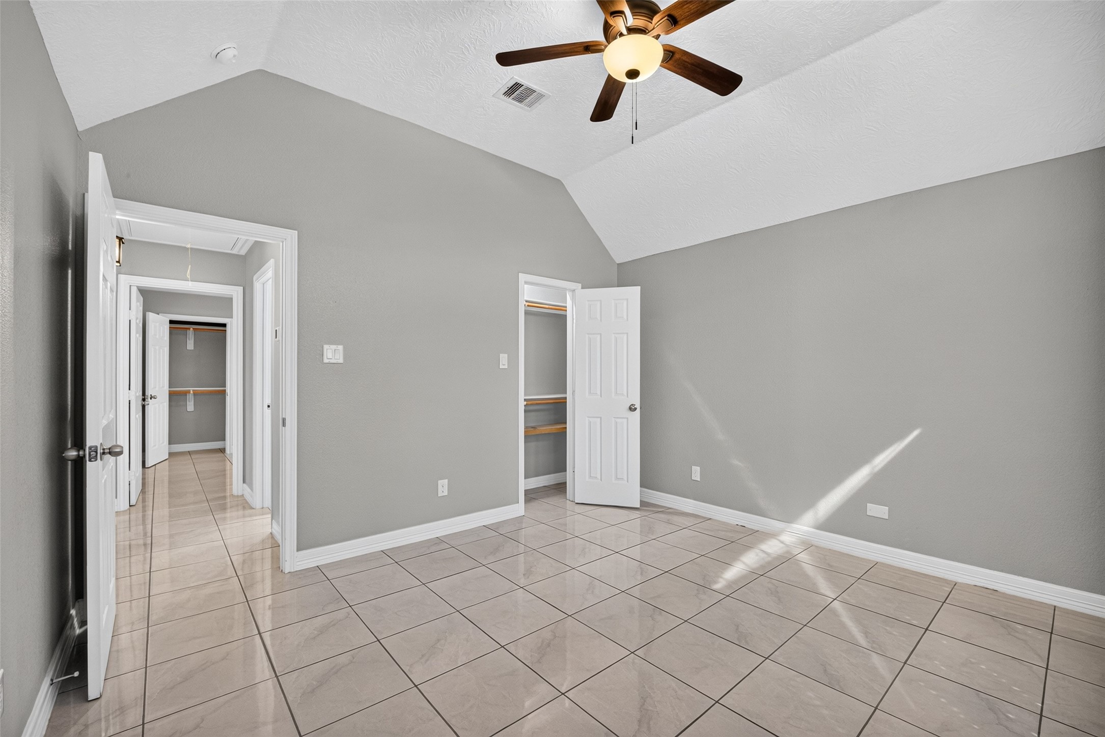 803 Avenue K, South Houston, TX 77587
