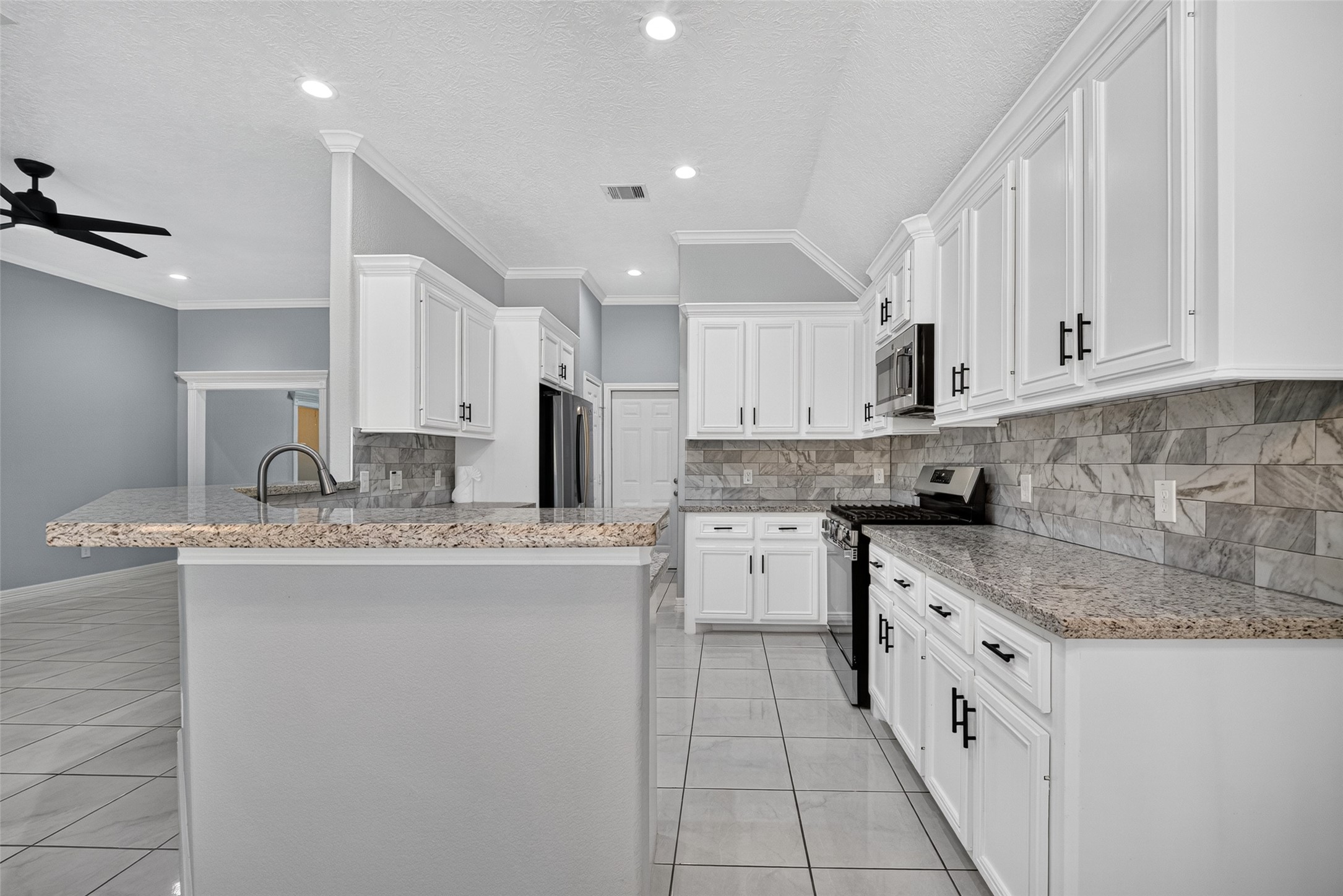 803 Avenue K, South Houston, TX 77587