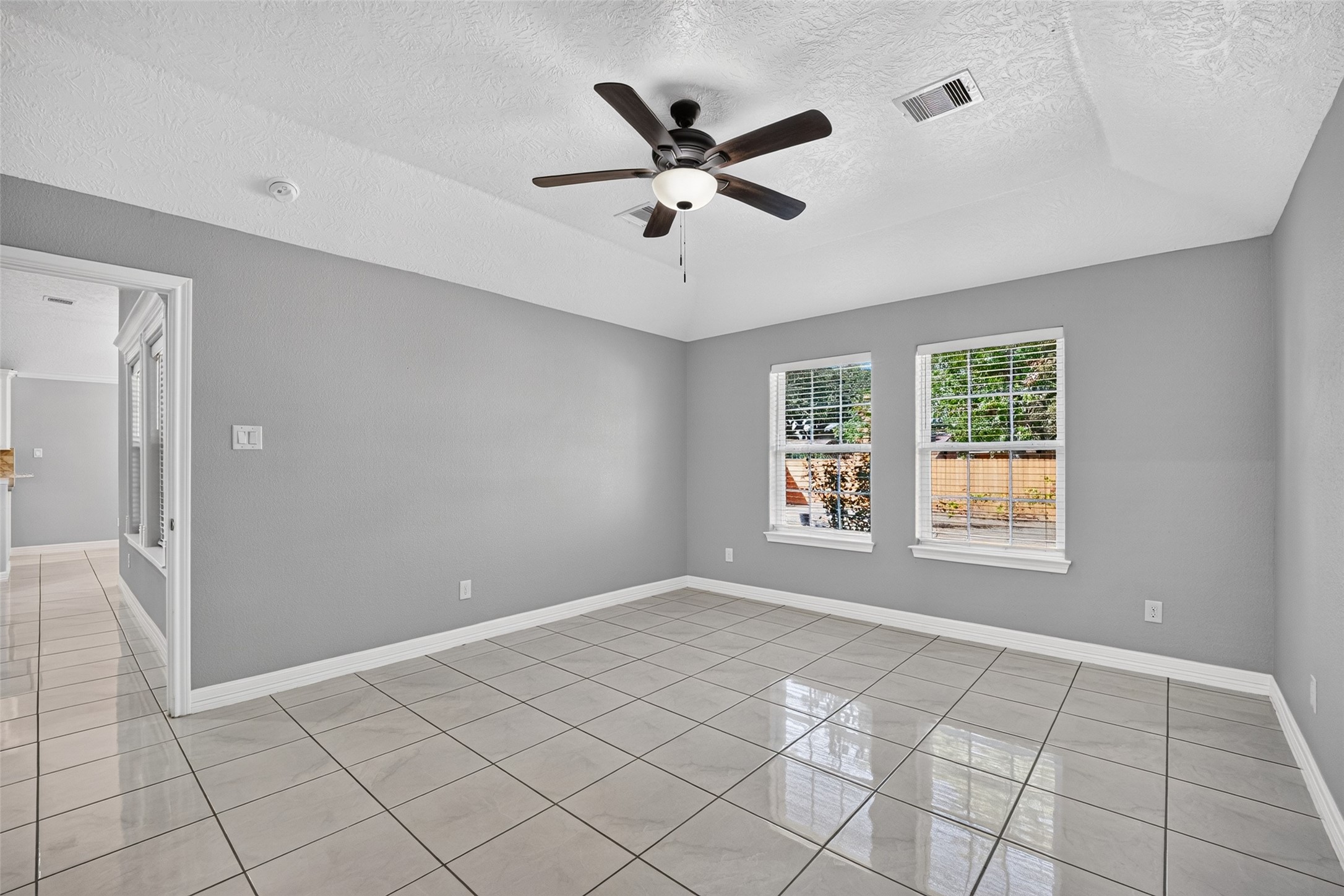 803 Avenue K, South Houston, TX 77587