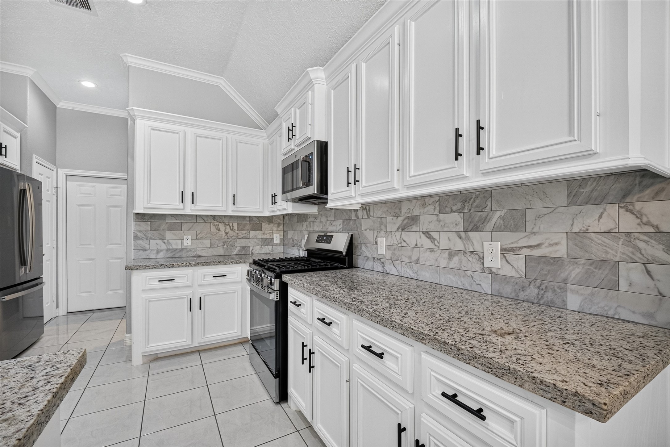 803 Avenue K, South Houston, TX 77587