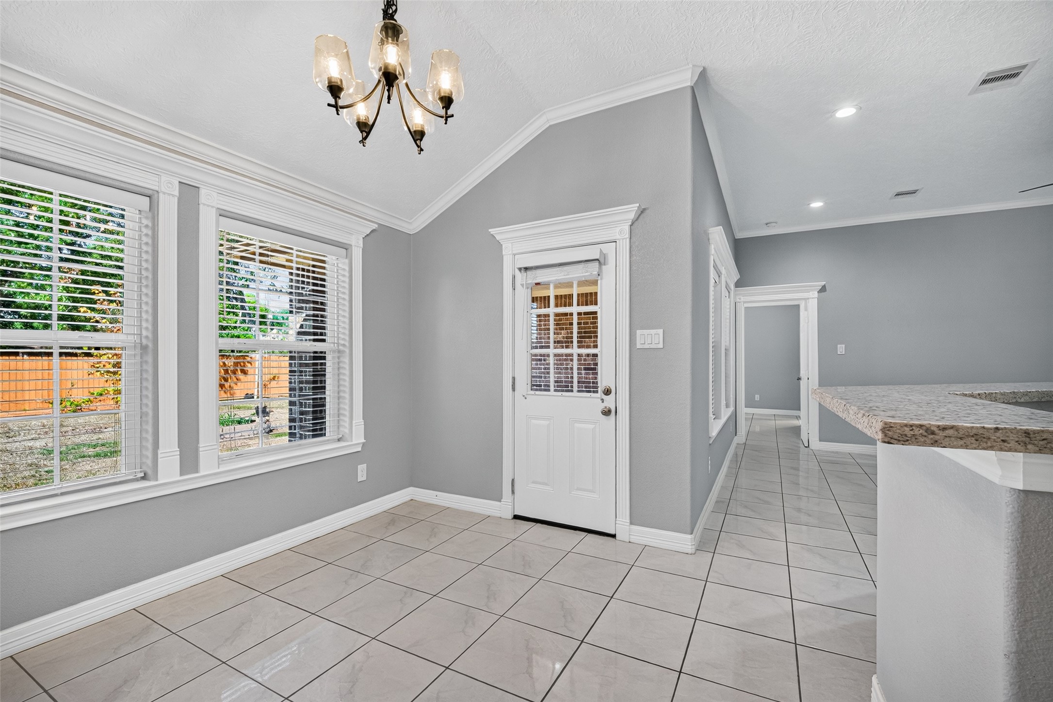 803 Avenue K, South Houston, TX 77587