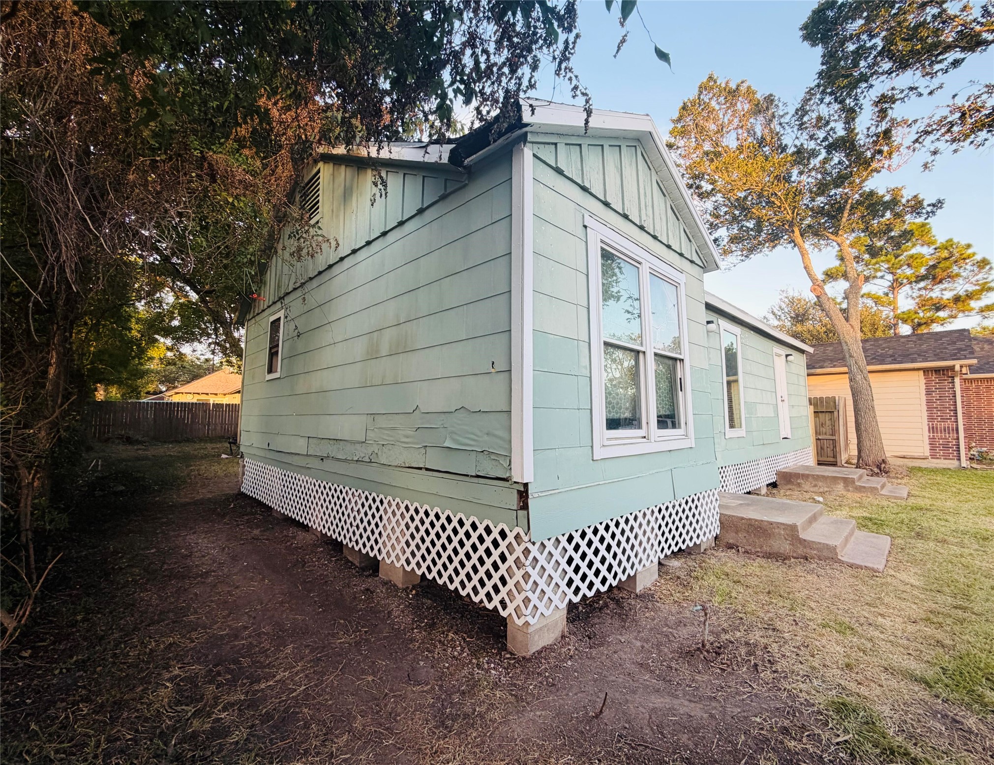 4605 Dakota Street, Dickinson, TX 77539