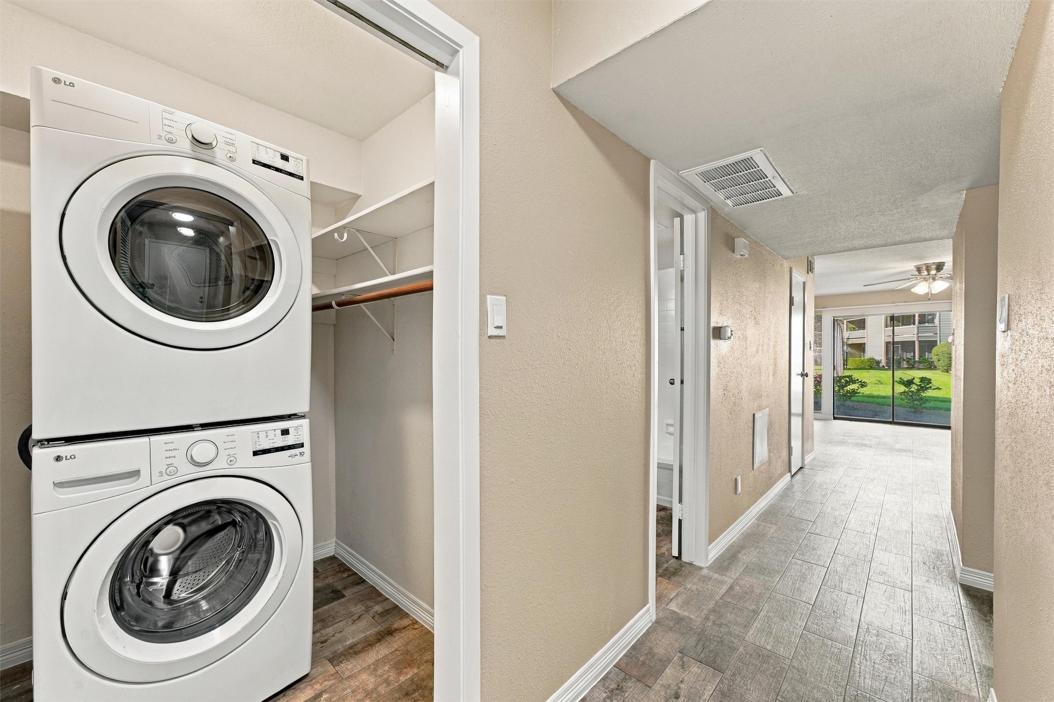 14777 Wunderlich Drive, #2405, Houston, TX 77069