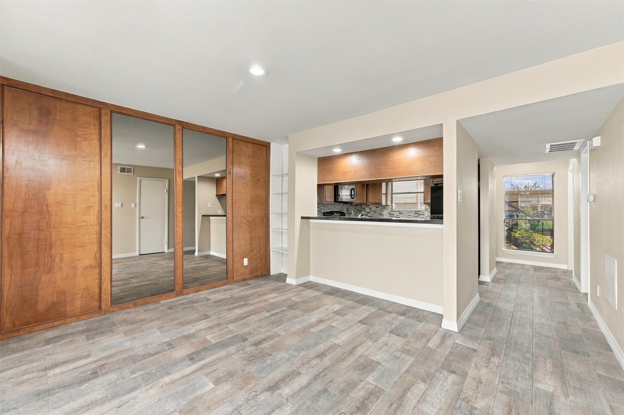 14777 Wunderlich Drive, #2405, Houston, TX 77069