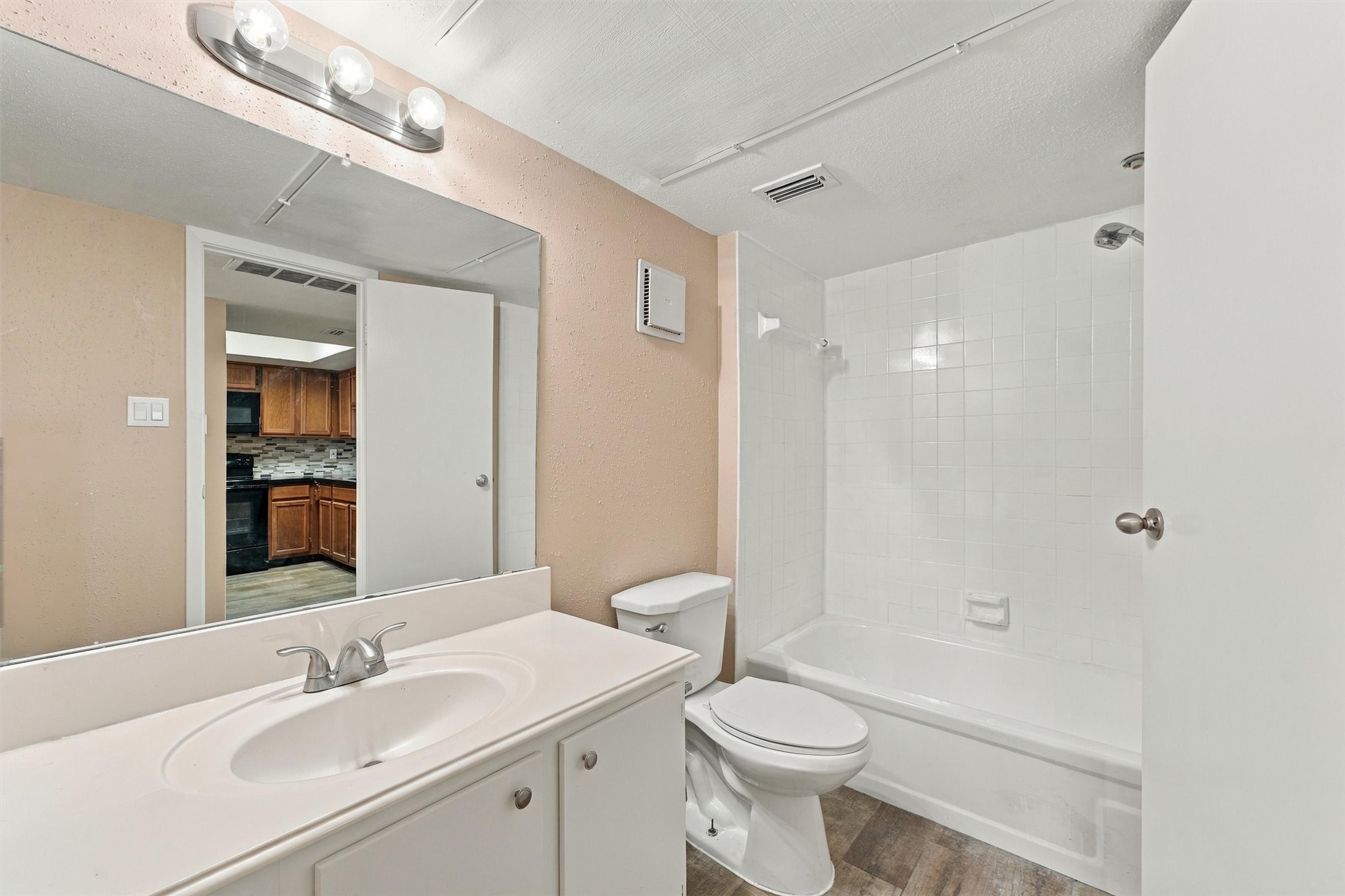 14777 Wunderlich Drive, #2405, Houston, TX 77069