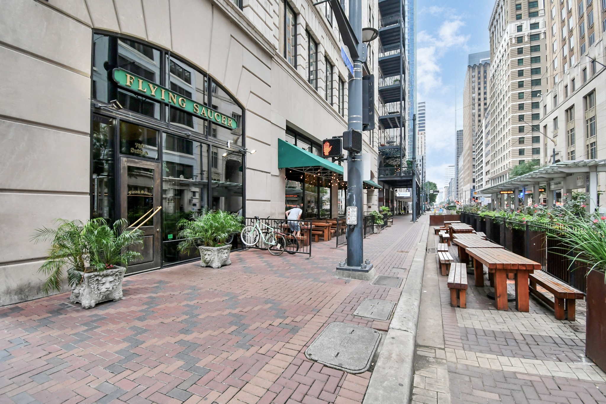 Restaurant right next door to building entrance.