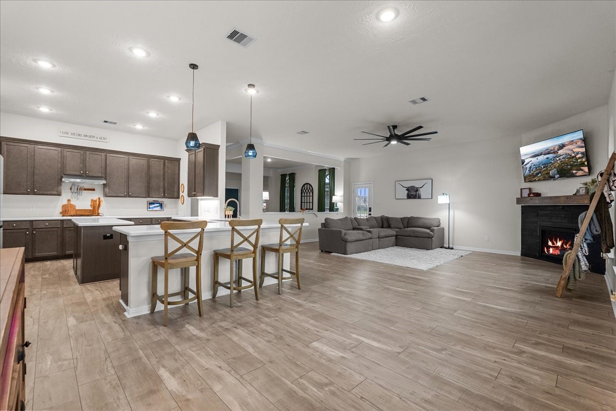 3310 Bastian Road, Dickinson, TX 77539