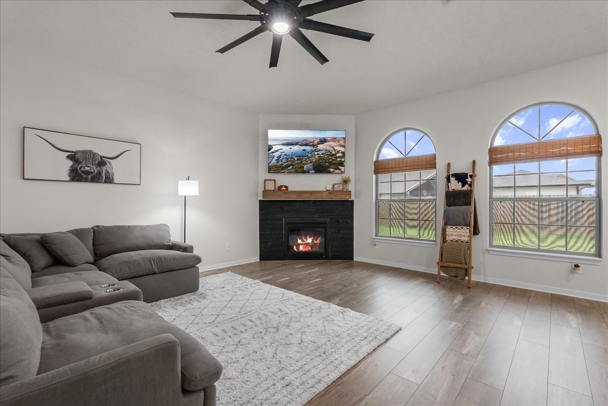 3310 Bastian Road, Dickinson, TX 77539