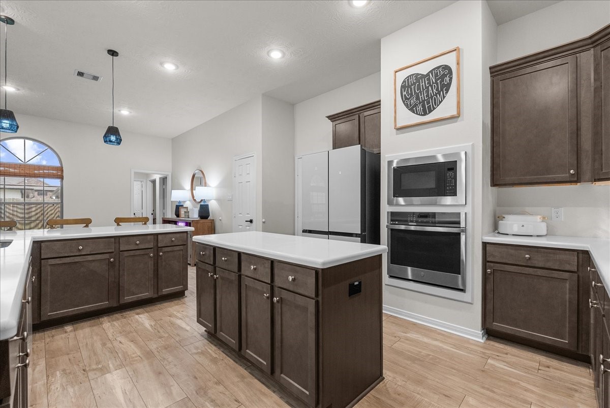 3310 Bastian Road, Dickinson, TX 77539