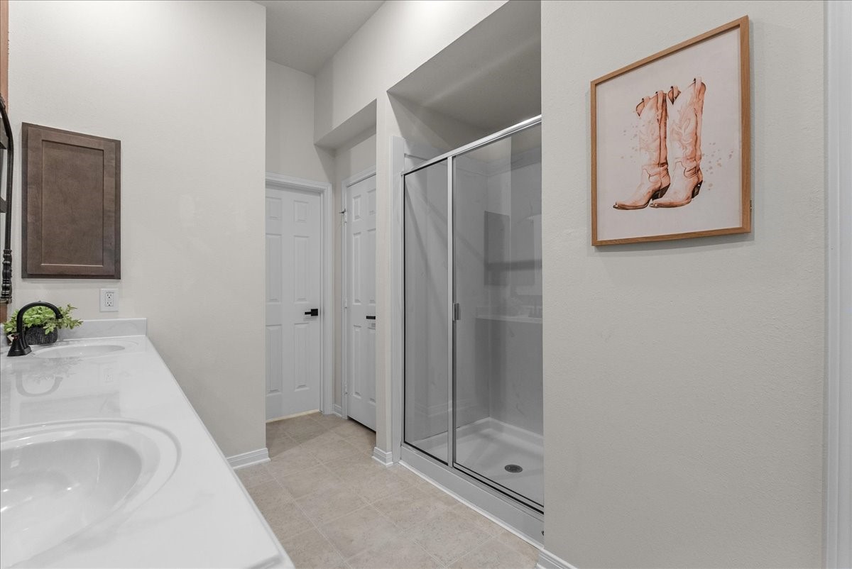 3310 Bastian Road, Dickinson, TX 77539