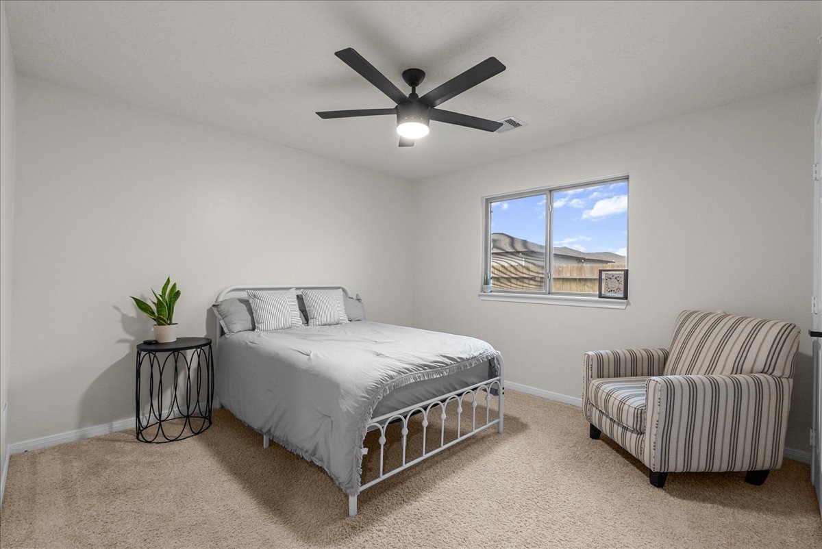 3310 Bastian Road, Dickinson, TX 77539