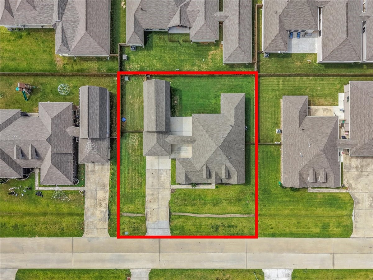 3310 Bastian Road, Dickinson, TX 77539