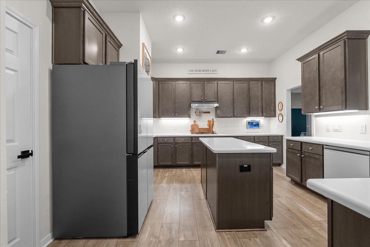 3310 Bastian Road, Dickinson, TX 77539