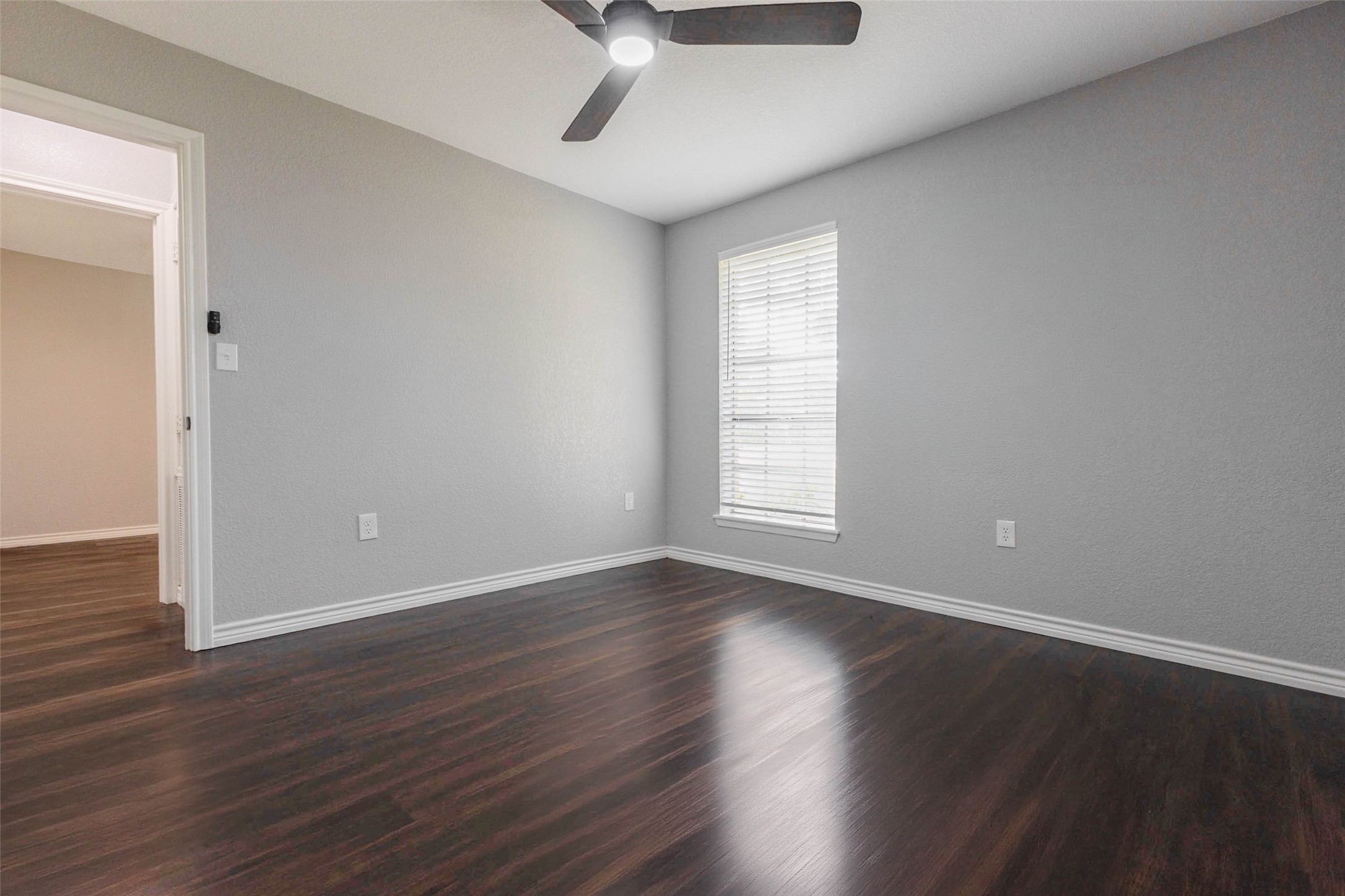 102 Cotton Street, Jones Creek, TX 77541