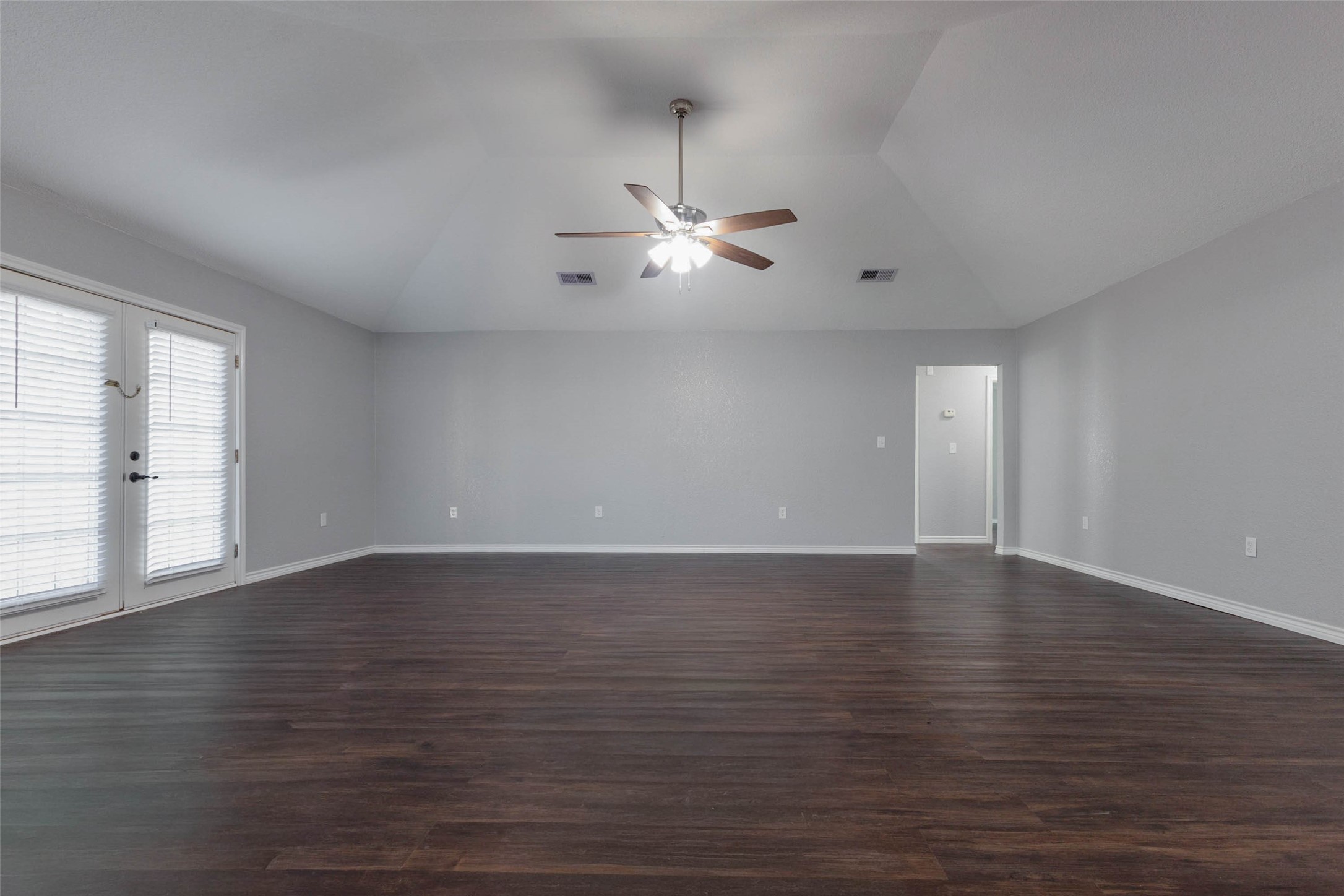 102 Cotton Street, Jones Creek, TX 77541