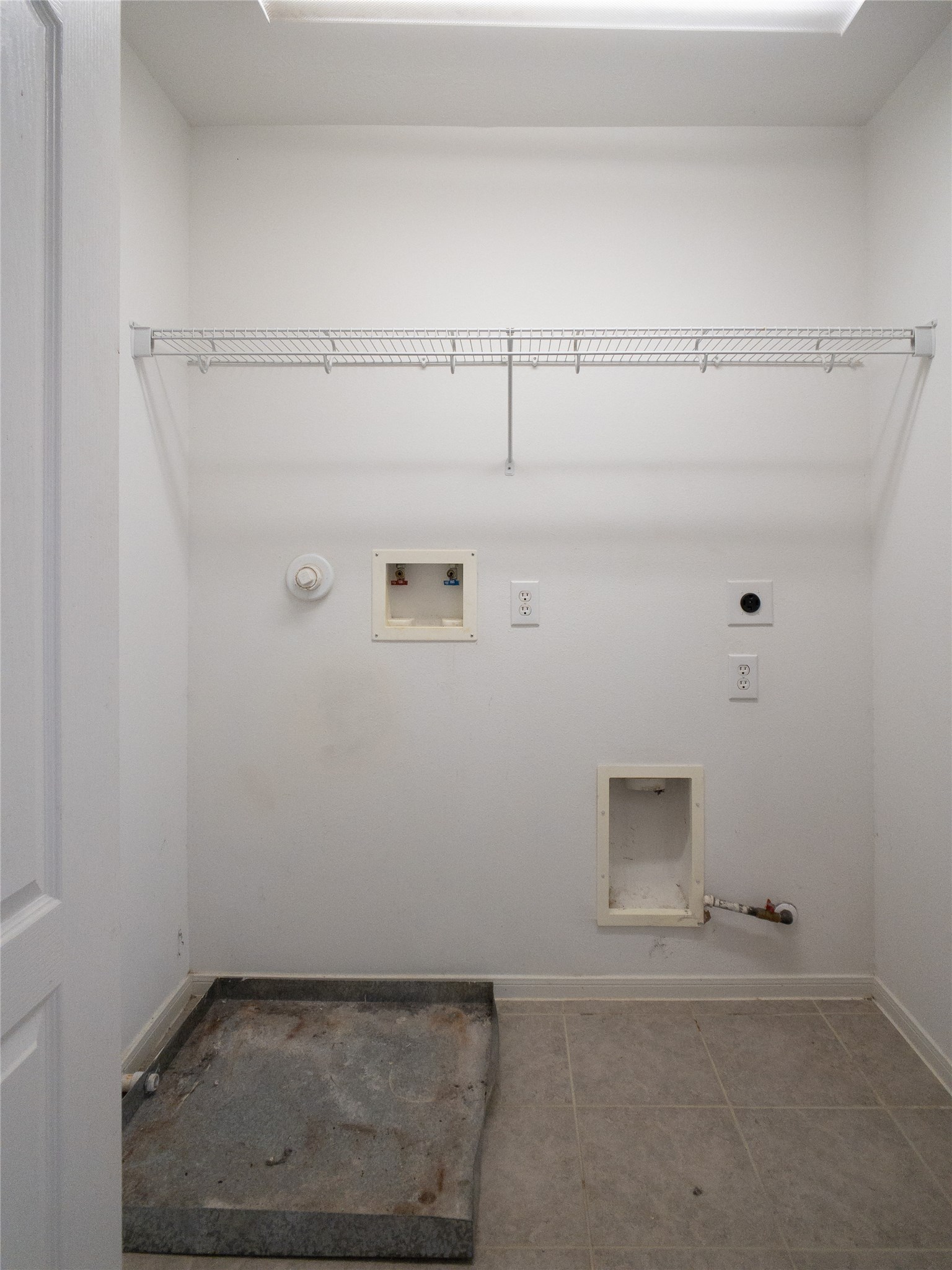 2nd-floor laundry room with gas & electric dryer connections, washer connections