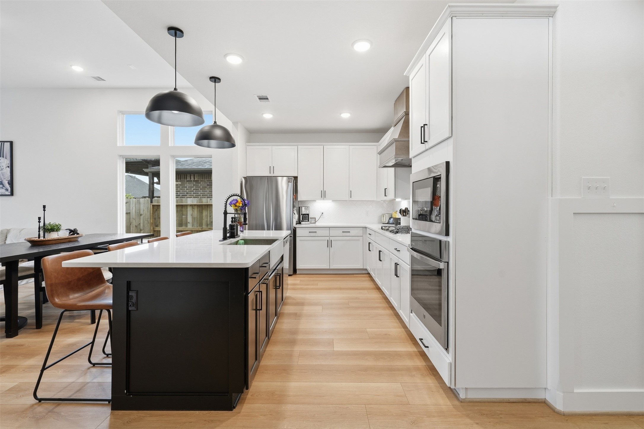 Ideal layout for cooking!