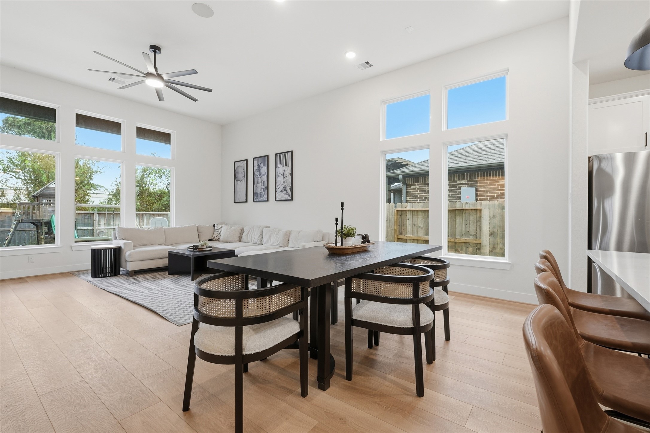 Dining area between kitchen and living room