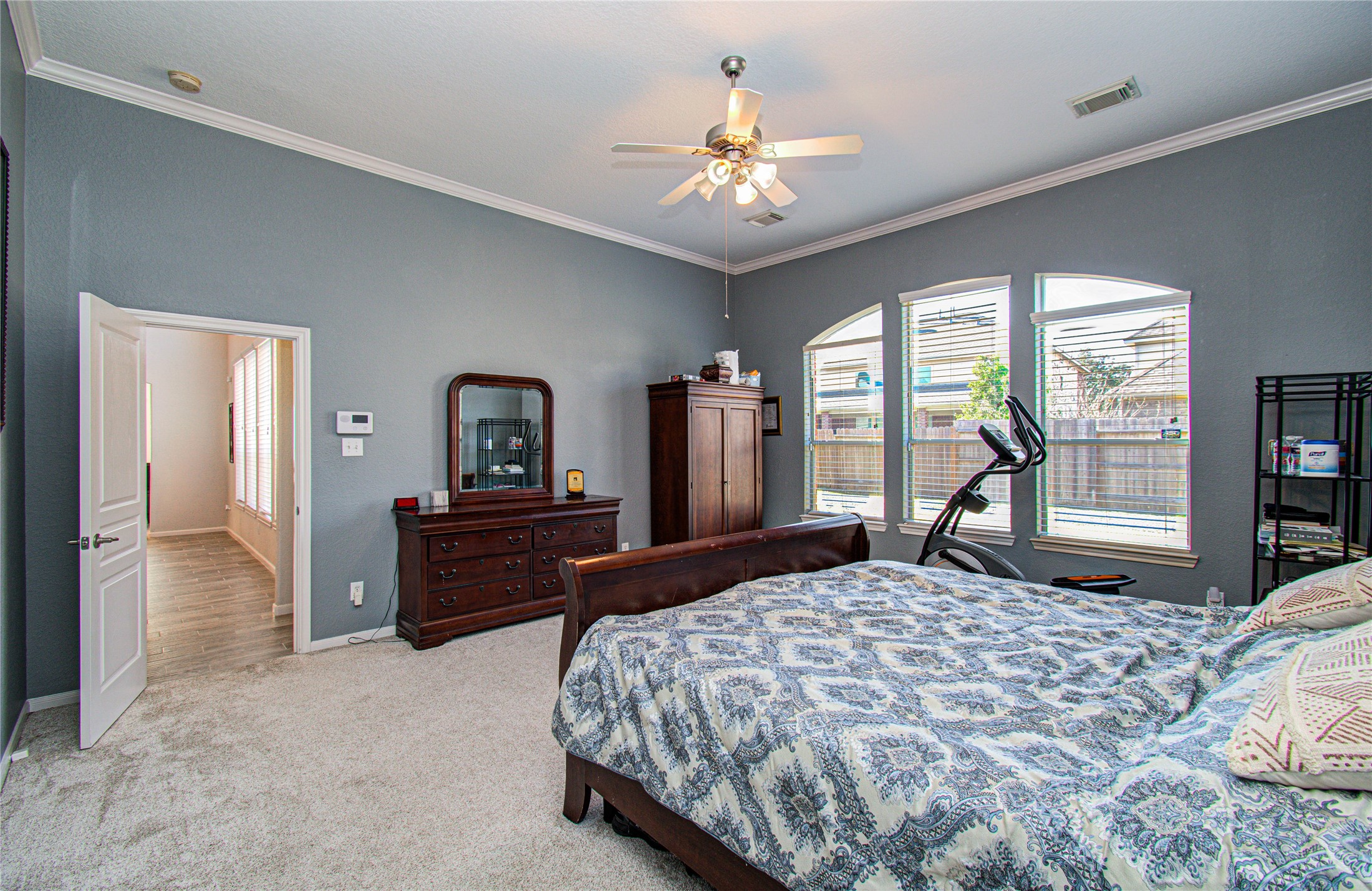 105 Hawke Bay Lane, Friendswood, TX 77546