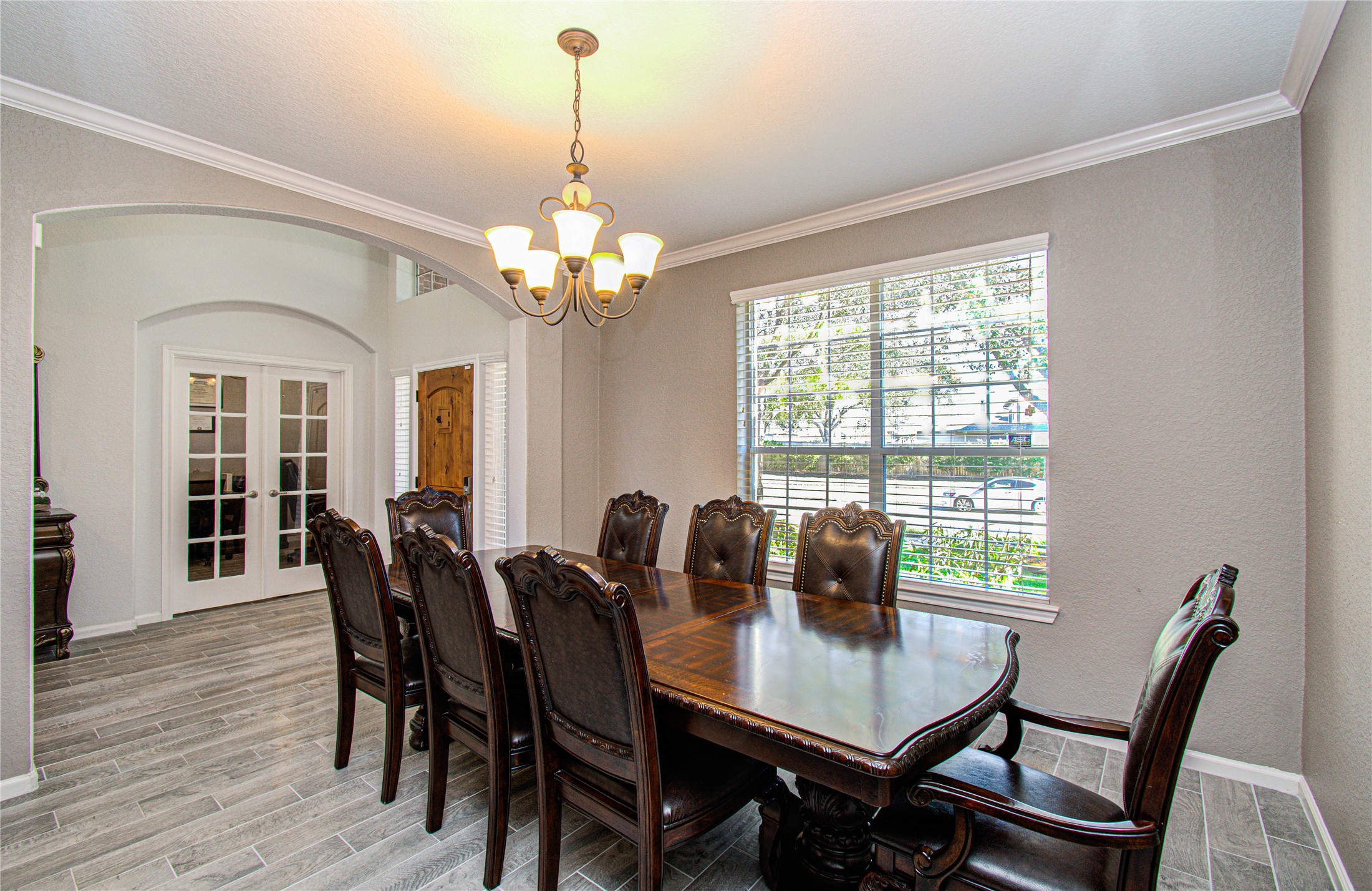105 Hawke Bay Lane, Friendswood, TX 77546
