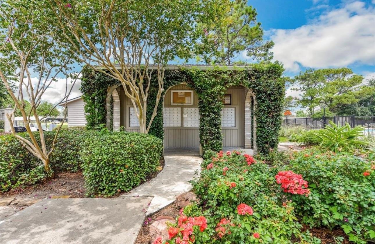 3174 Holly Hall Street, Houston, TX 77054