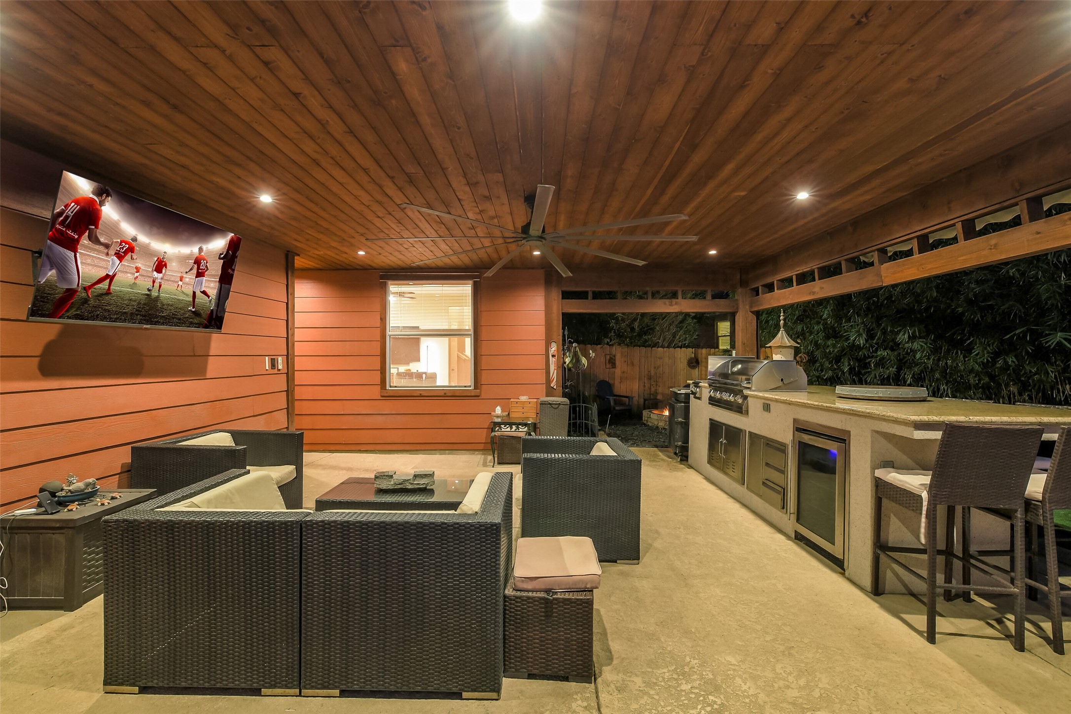 8934 Parlin Ridge Drive, Houston, TX 77040