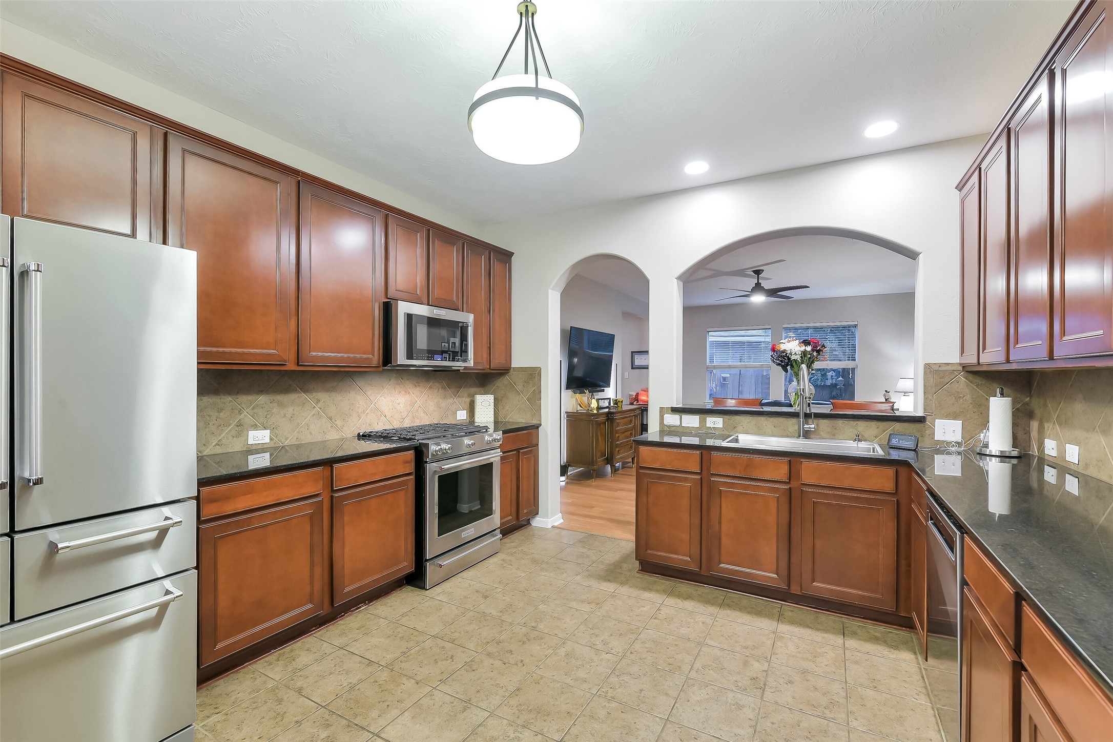8934 Parlin Ridge Drive, Houston, TX 77040