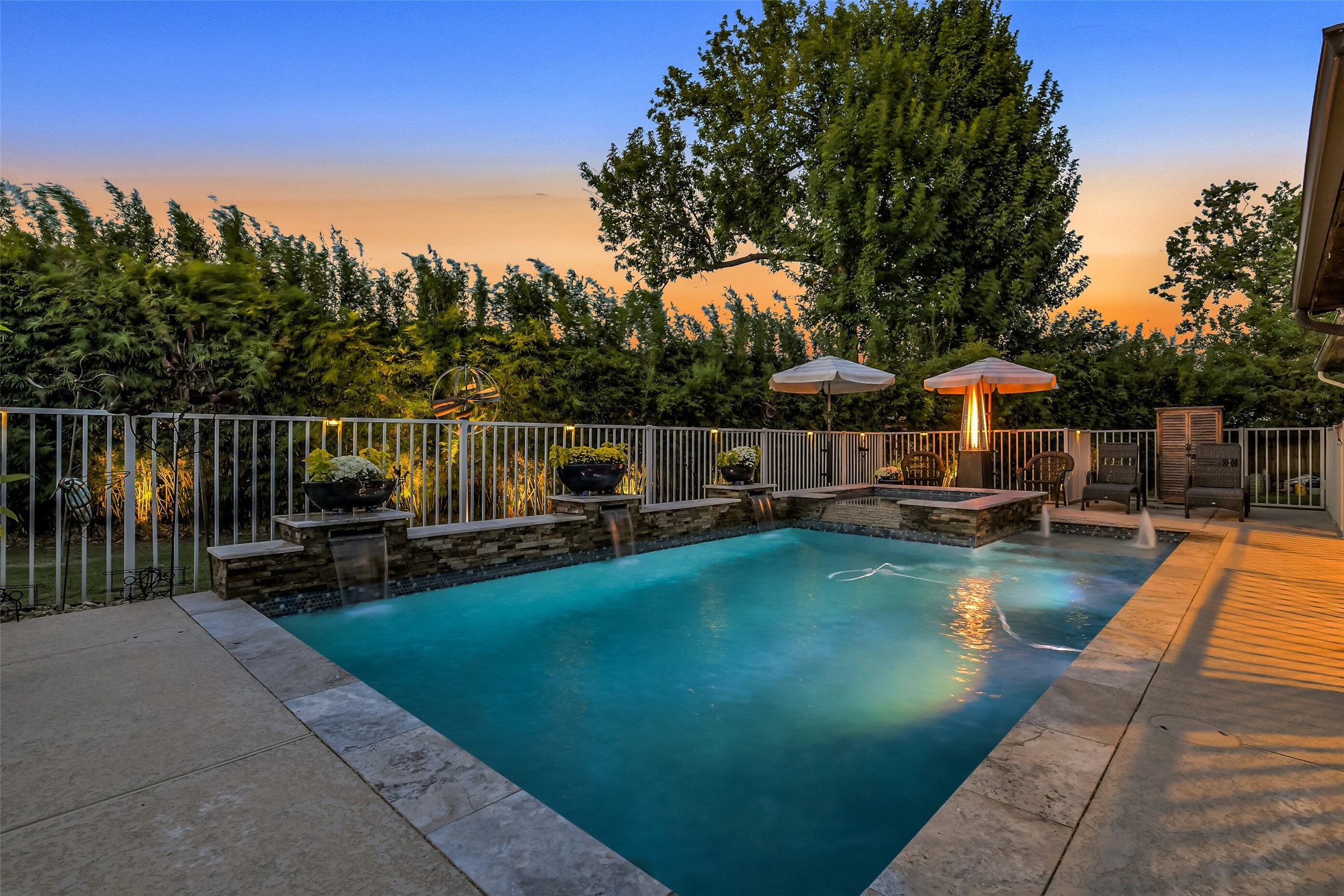 8934 Parlin Ridge Drive, Houston, TX 77040