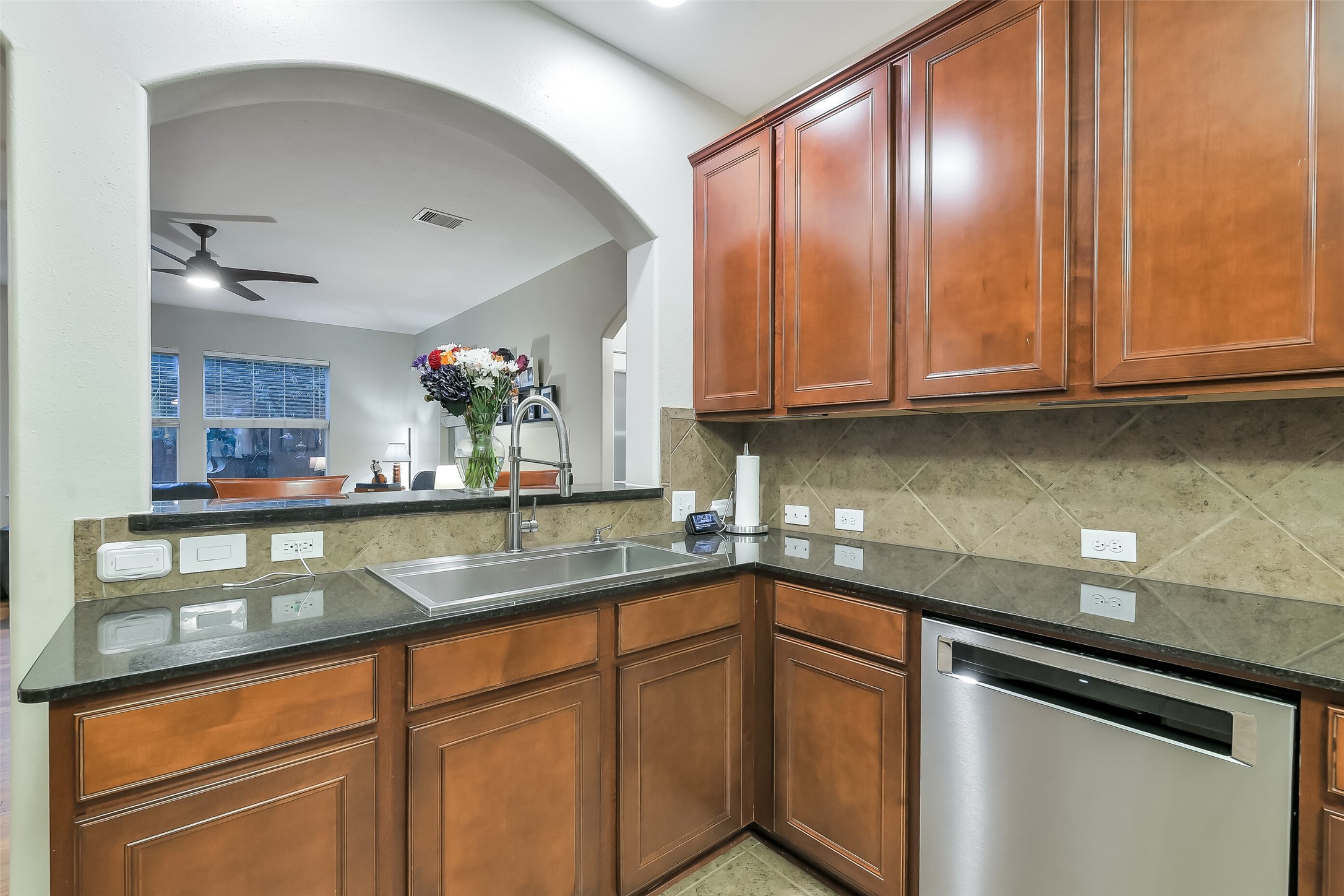 8934 Parlin Ridge Drive, Houston, TX 77040