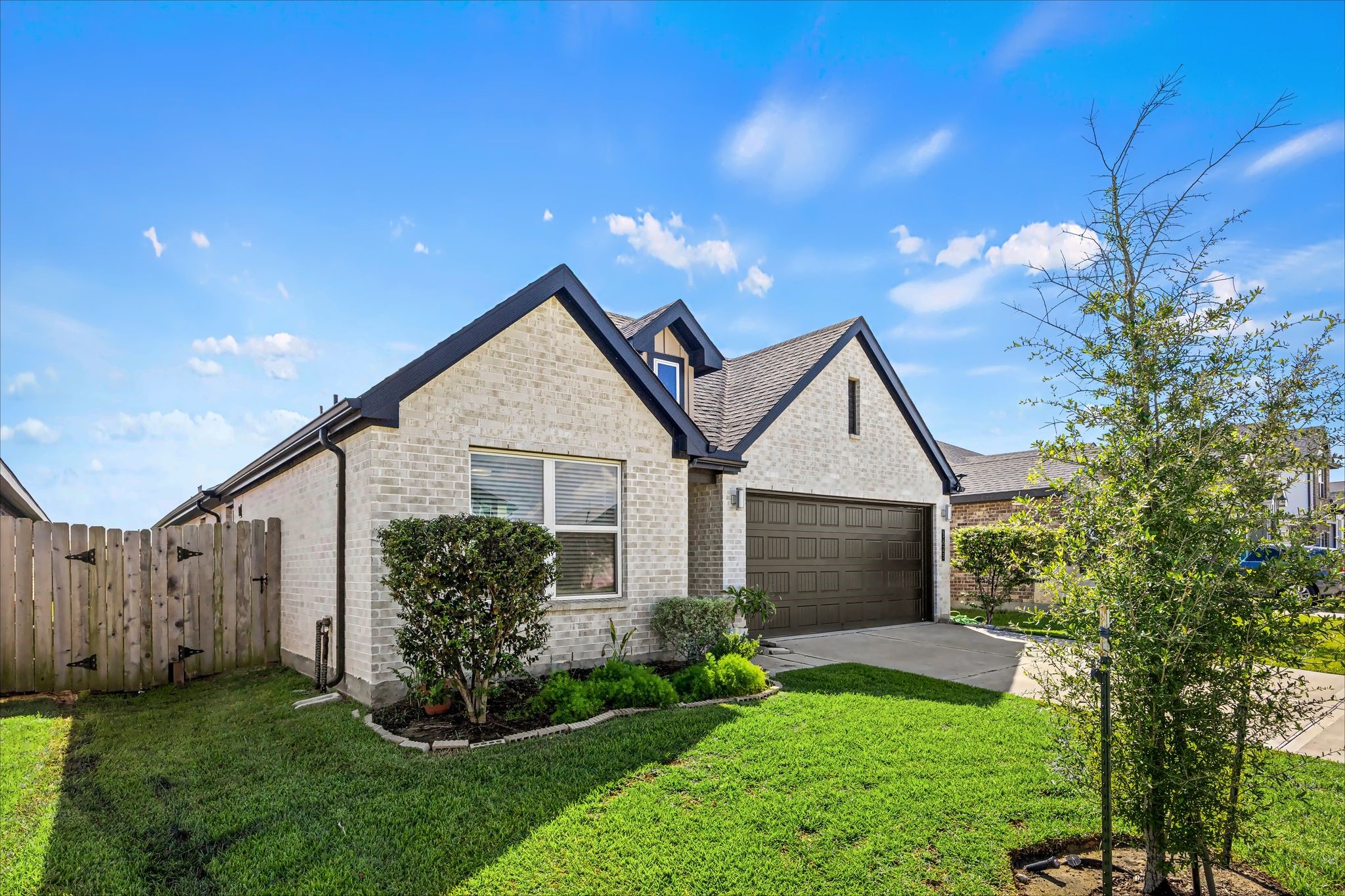 1623 Solana Drive, Fresno, TX 77545