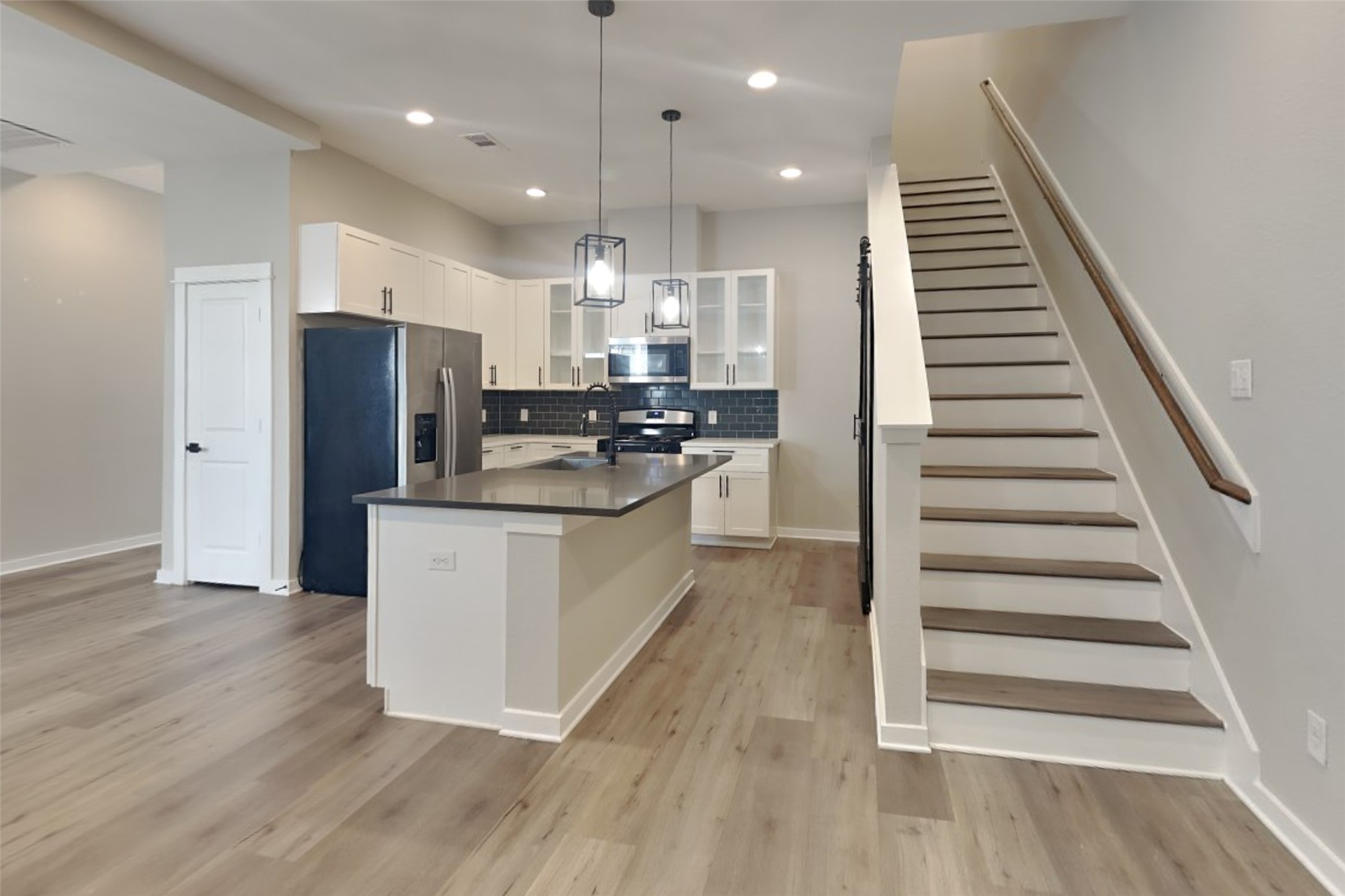 6722 Parker Oaks Lane, Houston, TX 77076