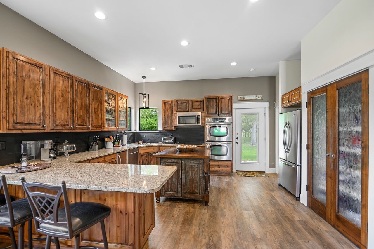 7020 Terry Lane, Fulshear, TX 77406