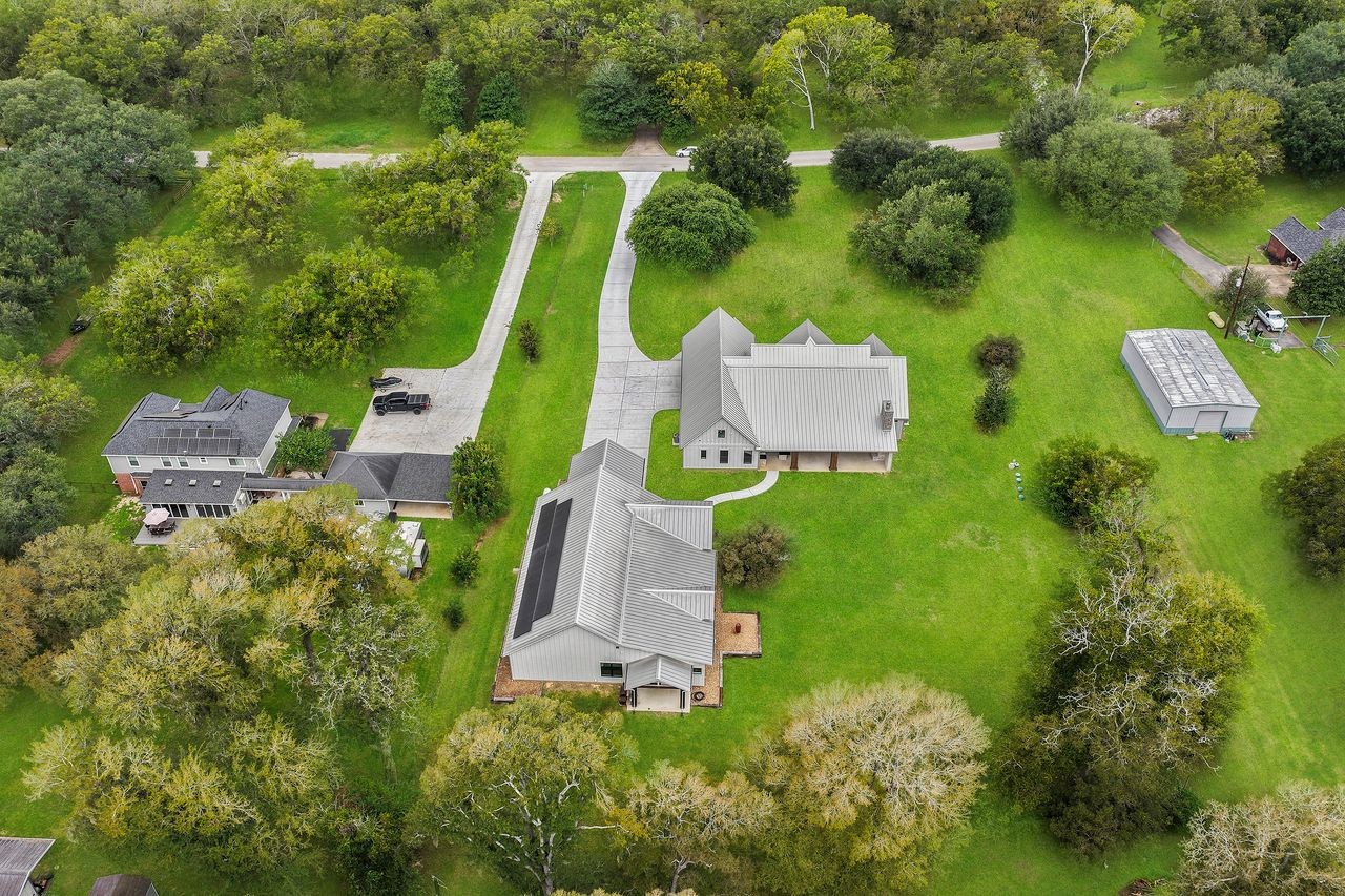 7020 Terry Lane, Fulshear, TX 77406