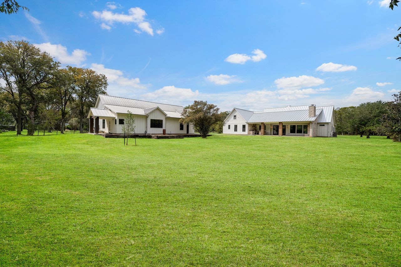 7020 Terry Lane, Fulshear, TX 77406