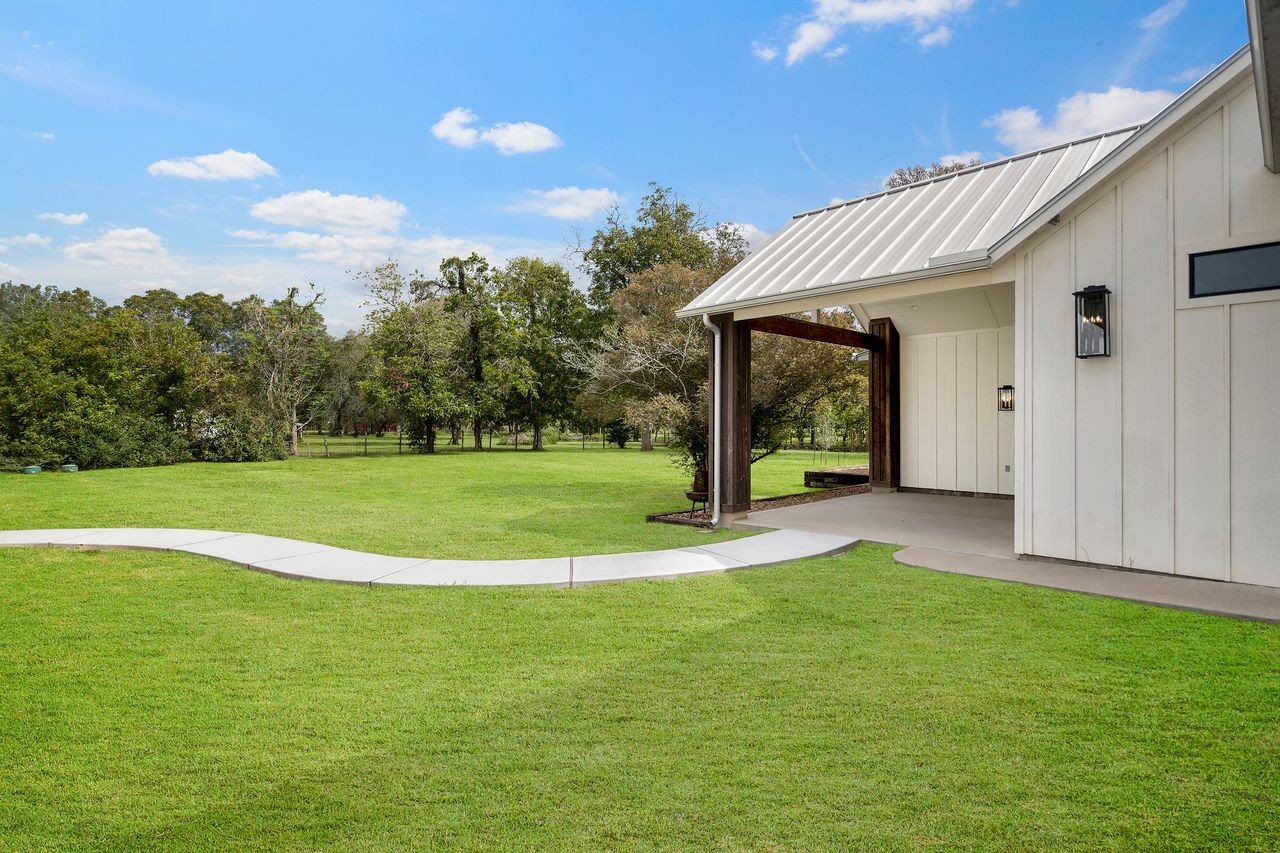 7020 Terry Lane, Fulshear, TX 77406