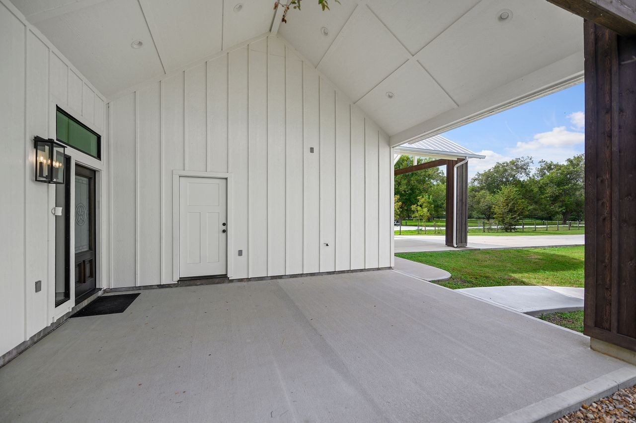 7020 Terry Lane, Fulshear, TX 77406