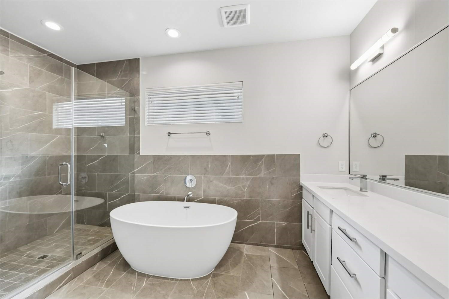 10426 Executive Lake Drive, Stafford, TX 77477