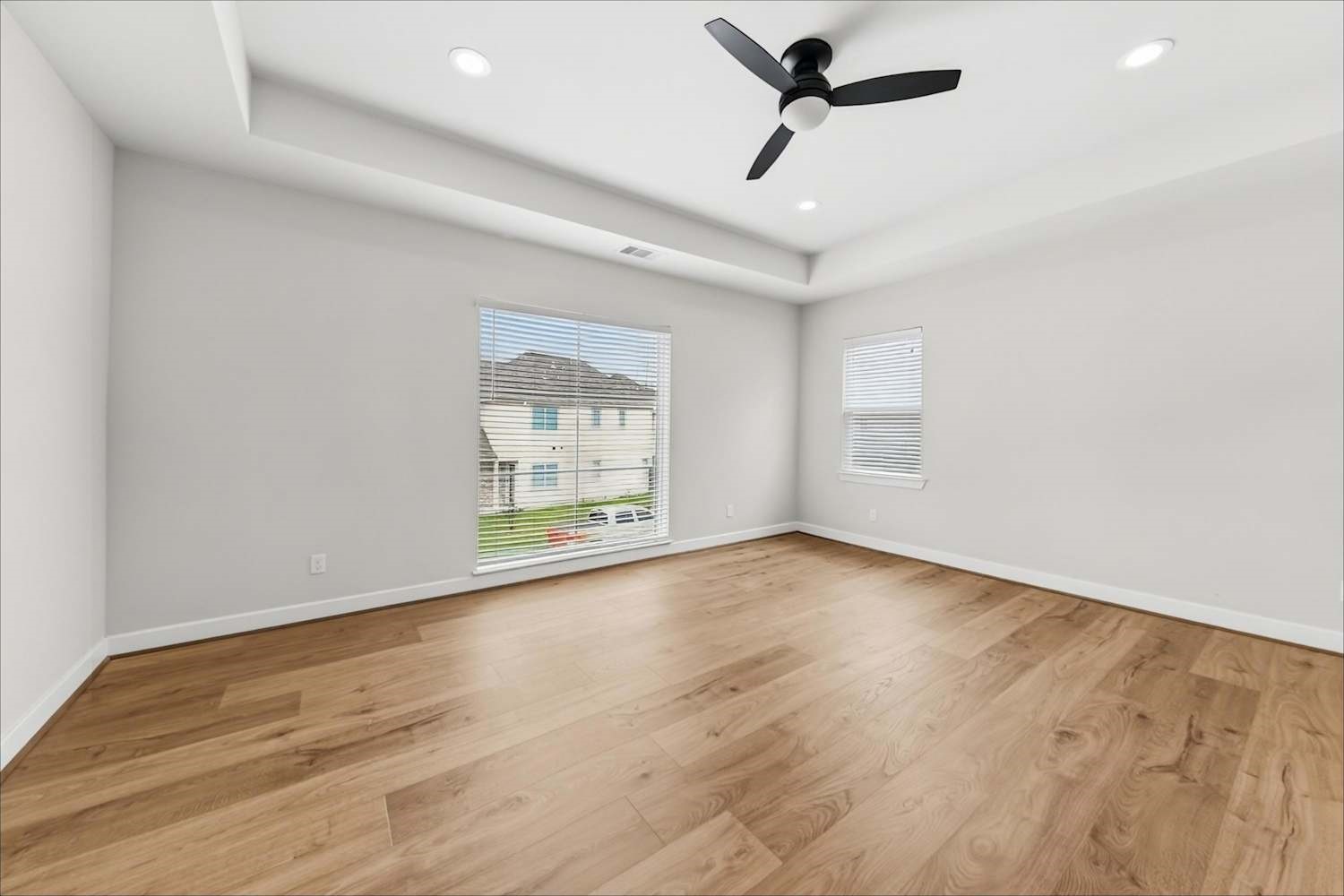 10426 Executive Lake Drive, Stafford, TX 77477