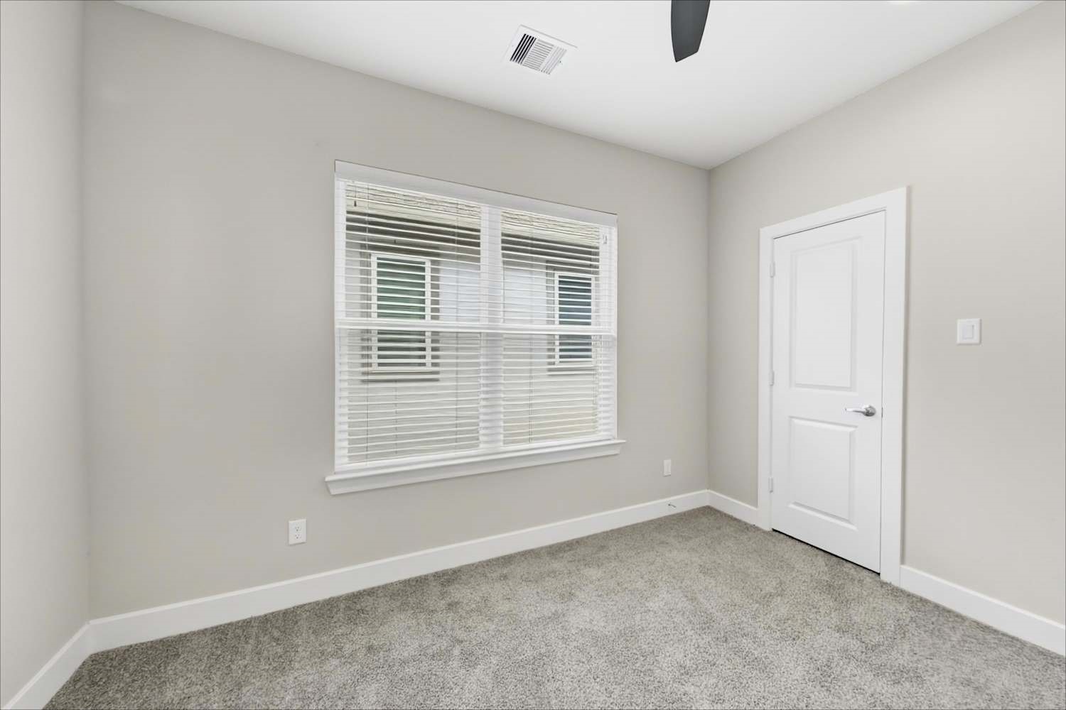 10426 Executive Lake Drive, Stafford, TX 77477