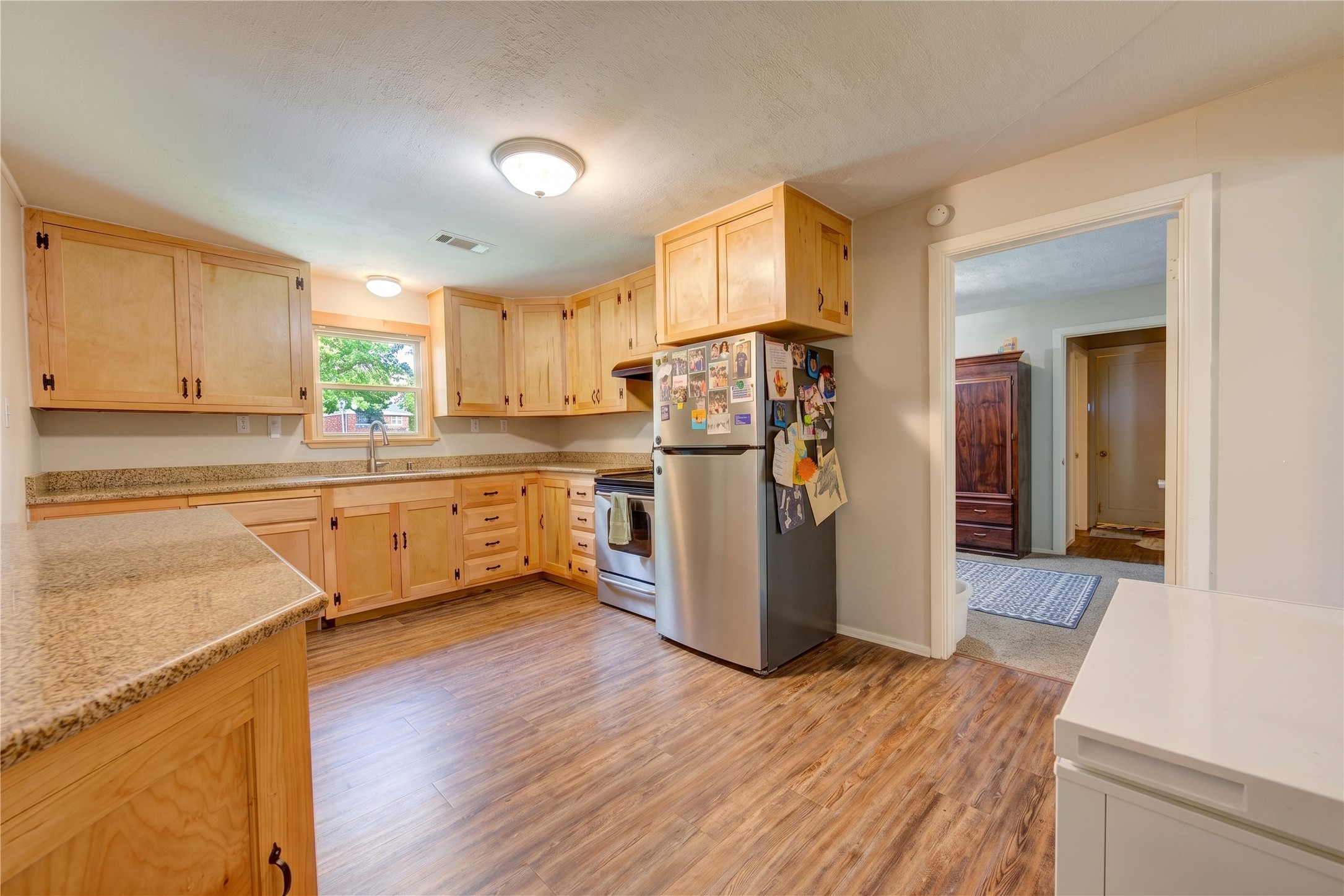 2206 Oaklawn Drive, La Marque, TX 77568 2206 Oaklawn Drive, La Marque, TX 77568