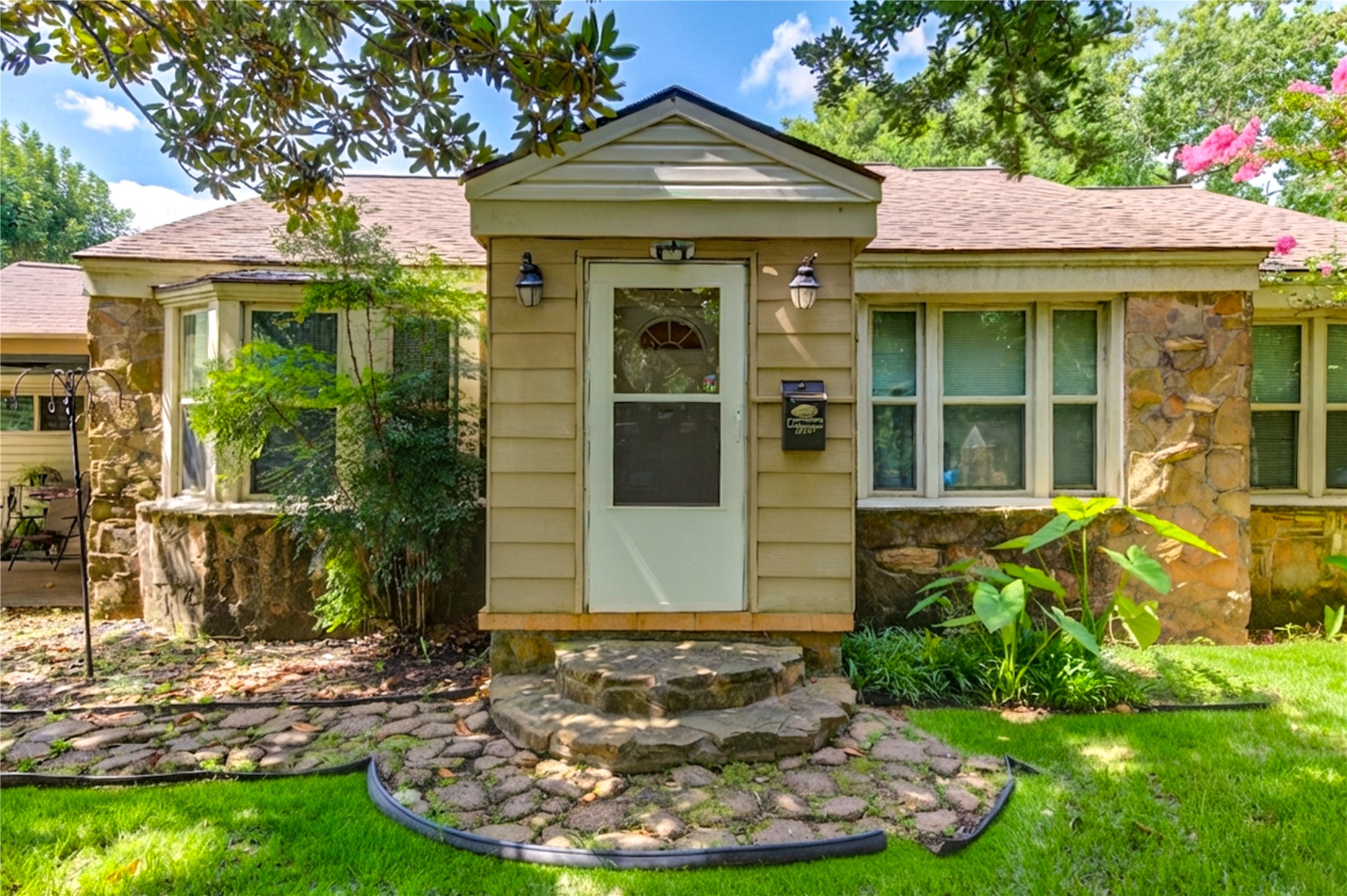 2206 Oaklawn Drive, La Marque, TX 77568