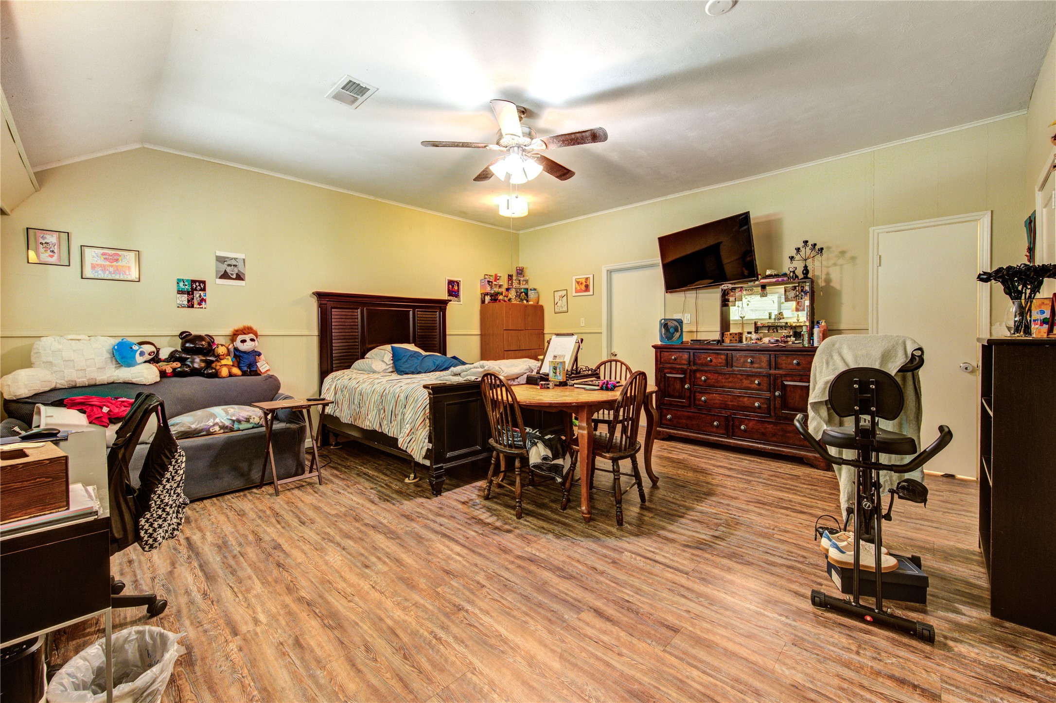 2206 Oaklawn Drive, La Marque, TX 77568